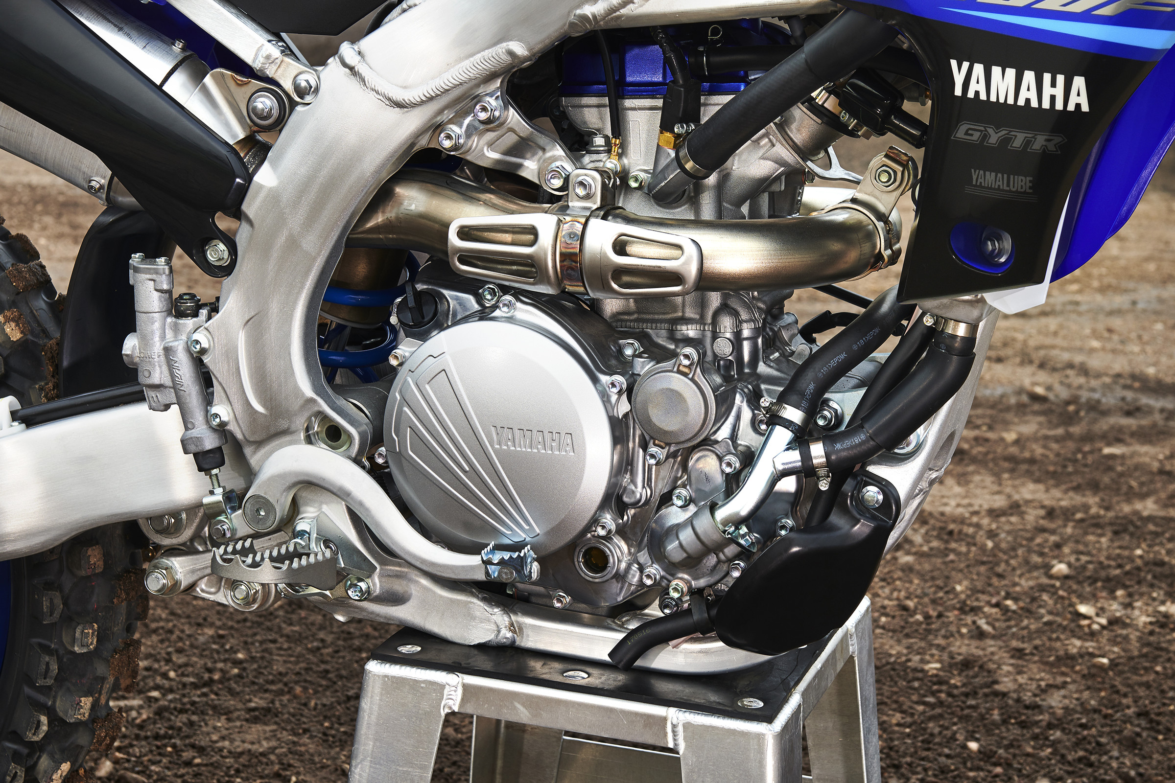 20_YZ250F_TeamYamahaBlue_D01