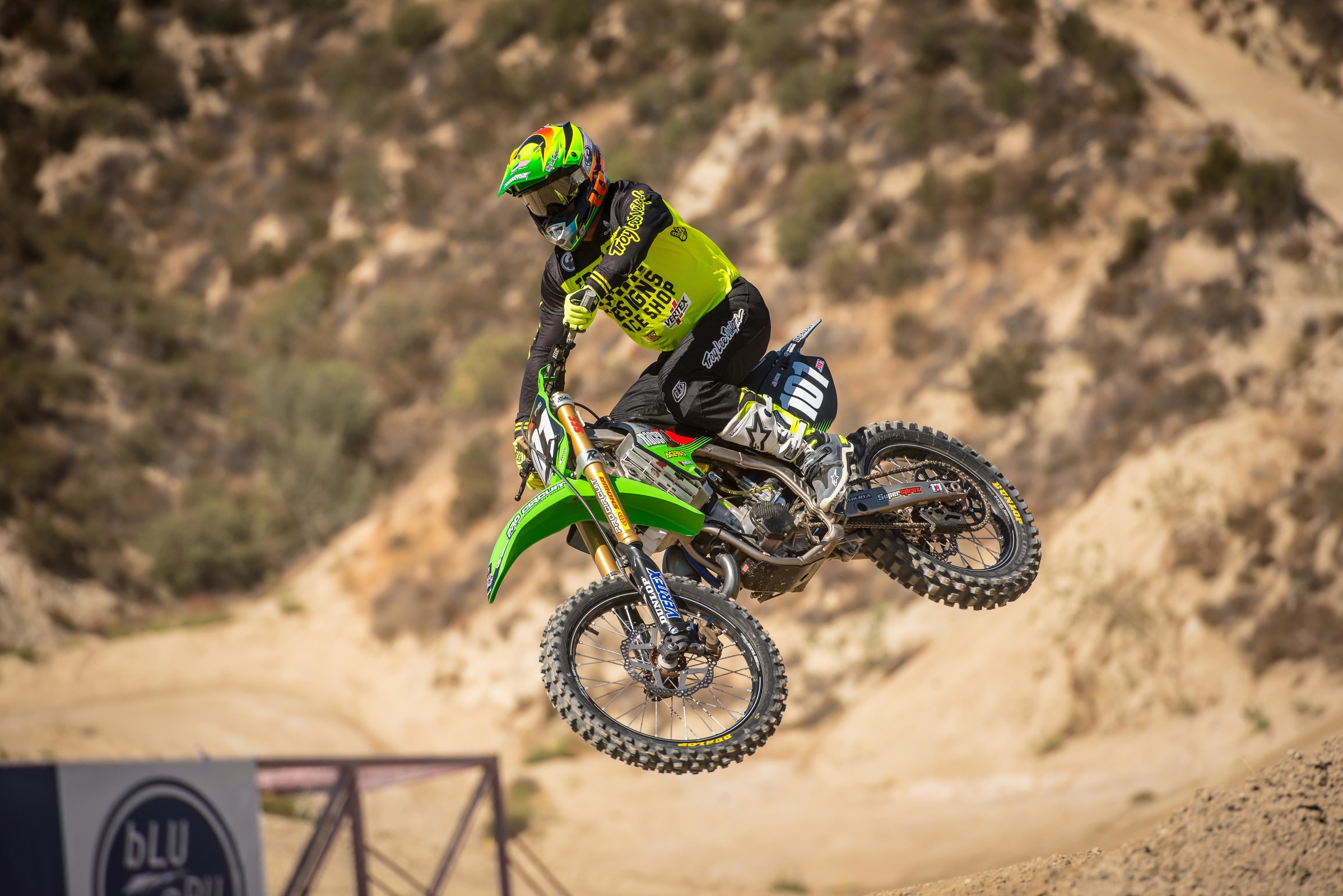 2004_KX125-Cudby-Oct18-045