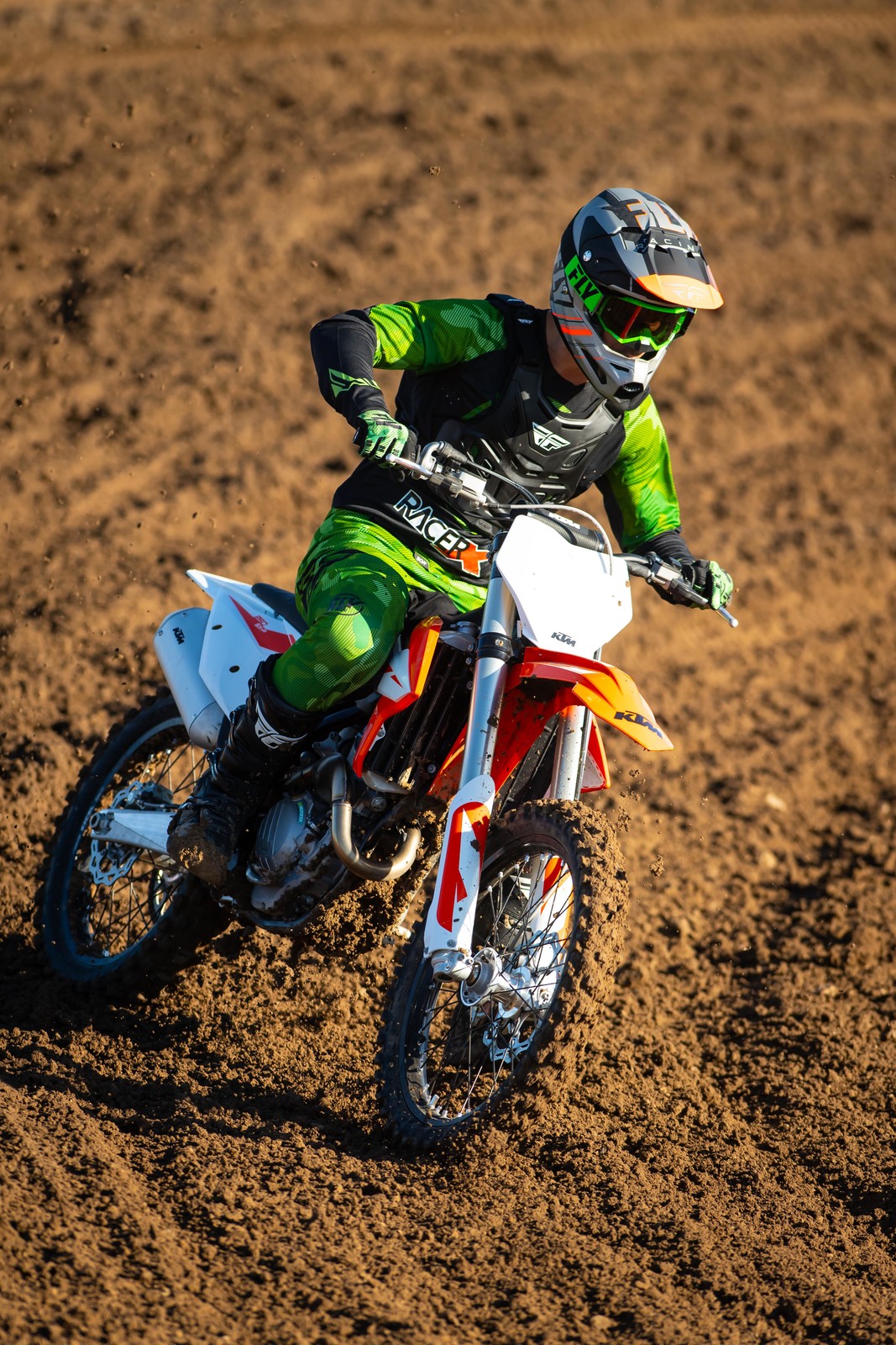 FLYintro-July19-Cudby-0051