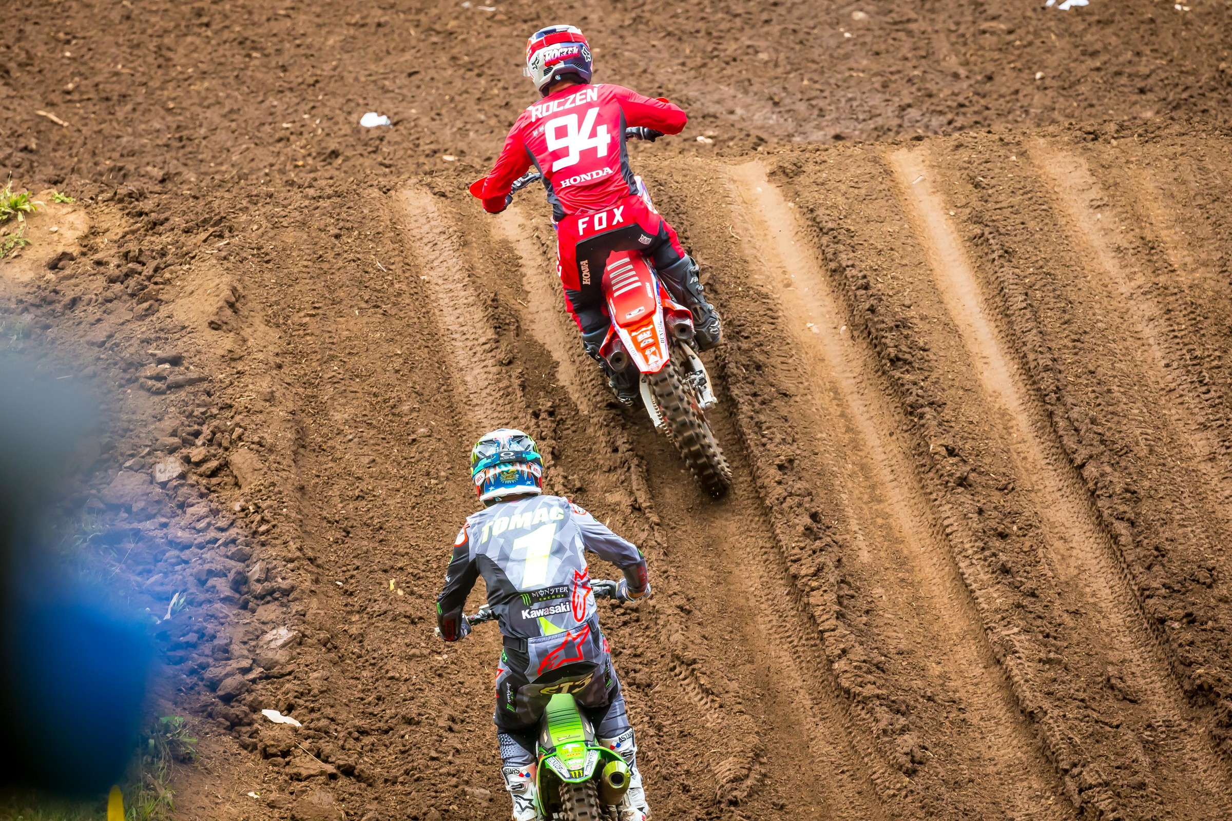 Roczen and Tomac in the first moto.