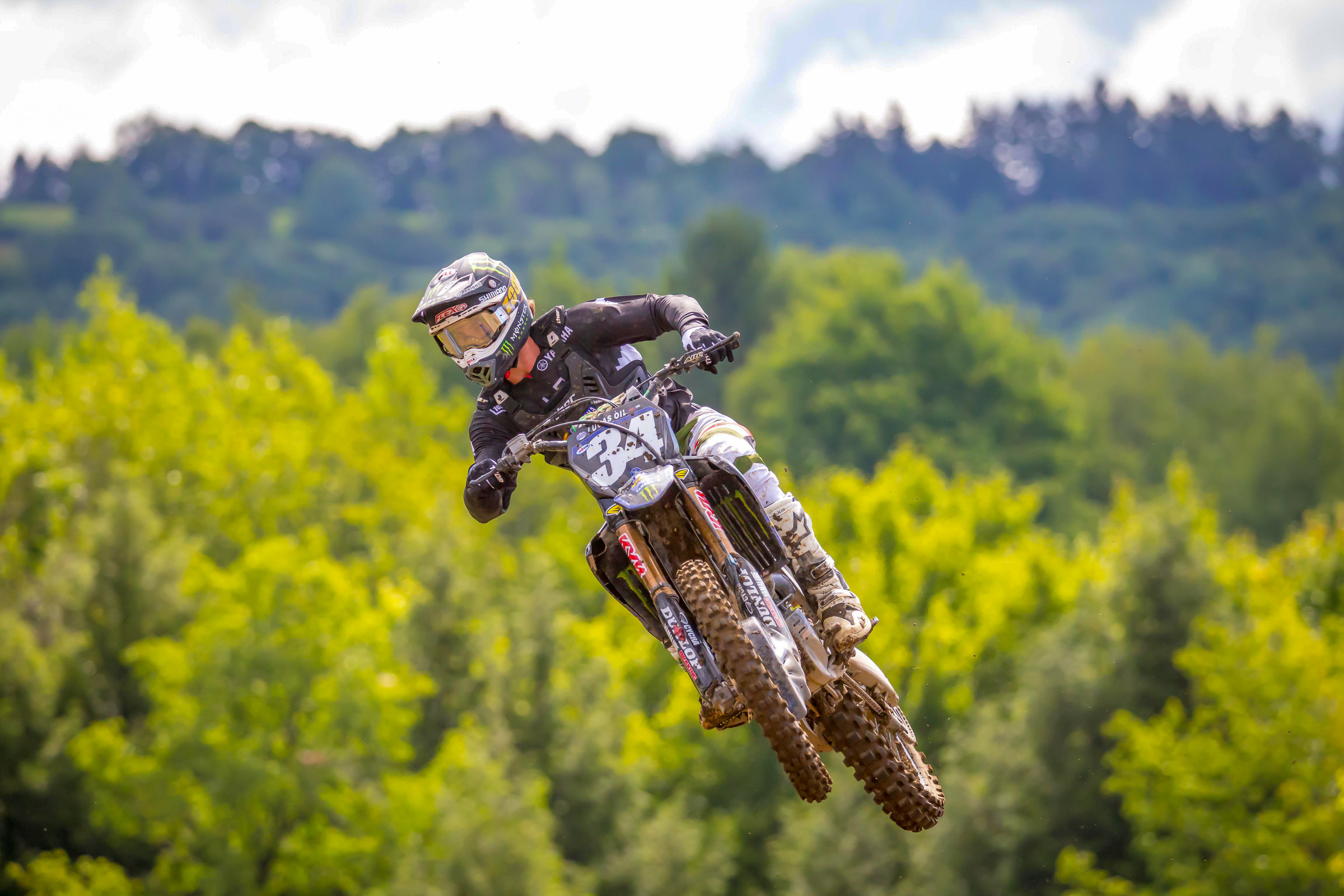 Ferrandis won his third overall of the 2019 championship with 2-1 moto finishes.