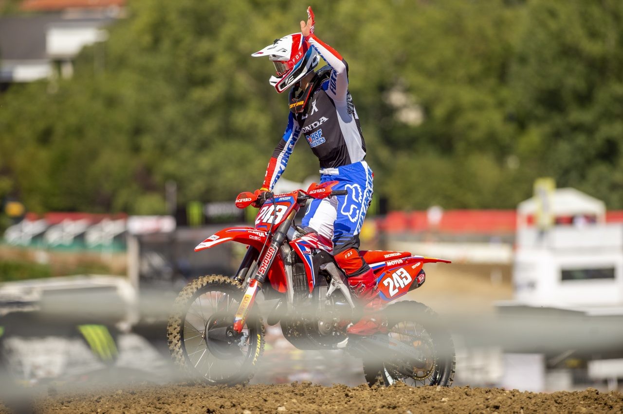 Gajser_2019_Round_15_MXGP_of_Italy_3