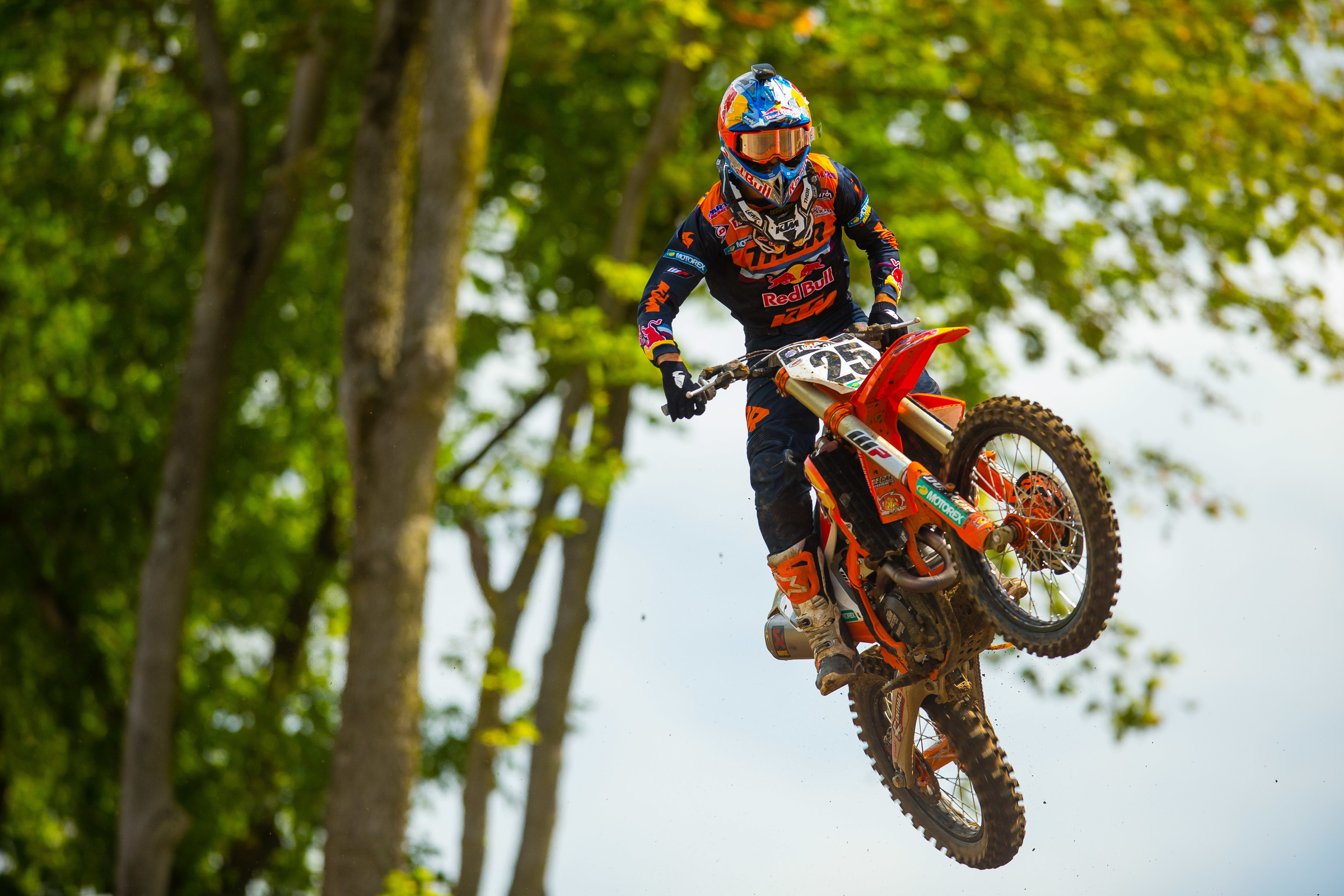 Musquin came from behind to take the win in the first moto.