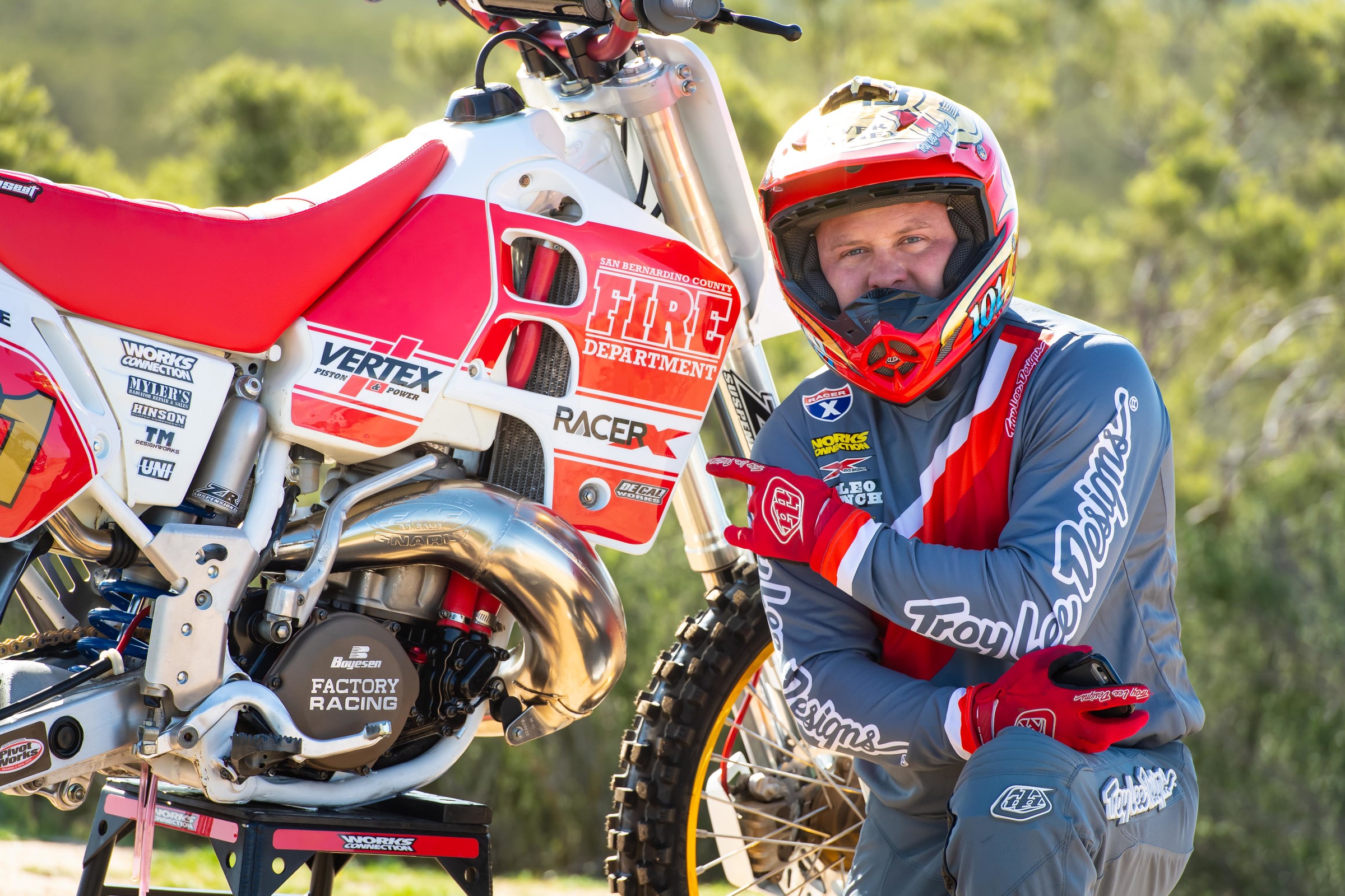 1992-1993HondaCR500Builds-Cudby-0030