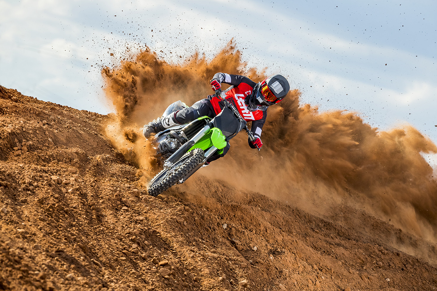 Leatt_2020_0697_JP2_0230