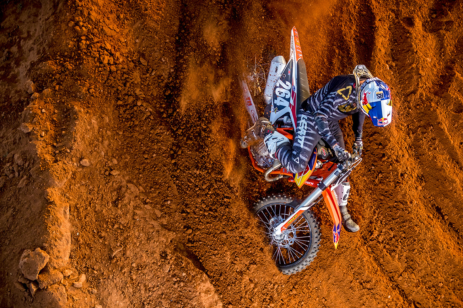 Leatt_2020_0890__P5I7681