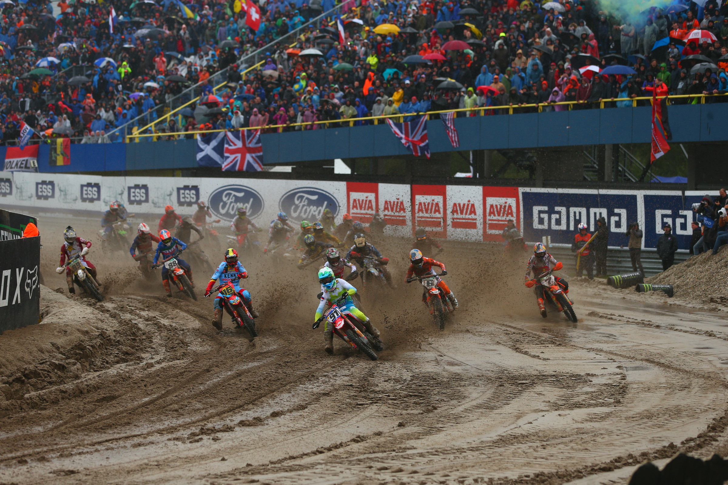 Tim Gajser leading the third race through the first turn.