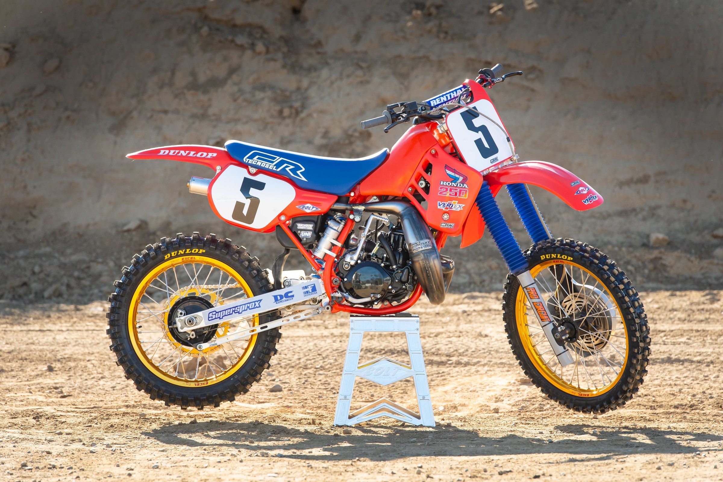 1986HondaCR250-Cudby-0015