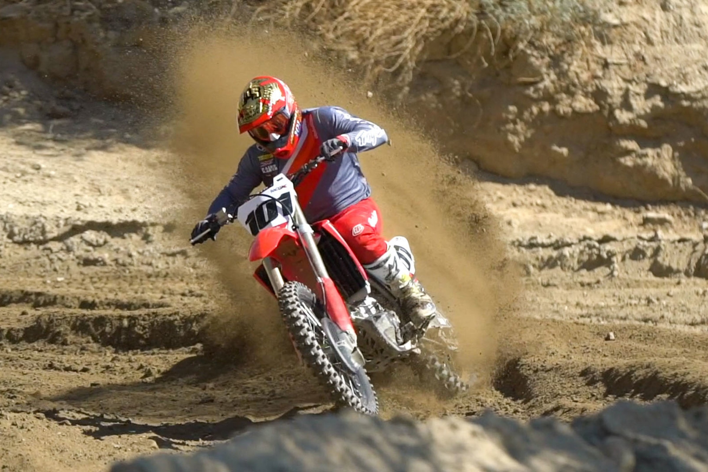 Racer X Films: 2020 Honda CRF450R Intro