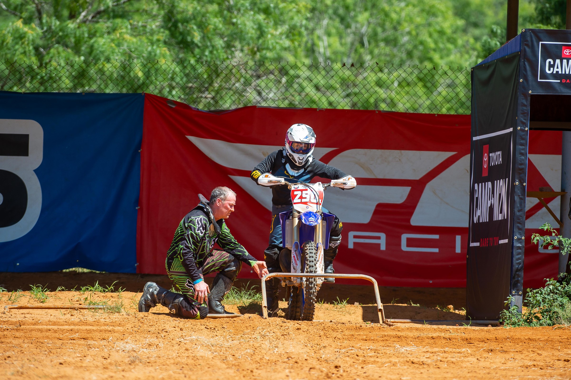 Melanie and her father John practicing starts at the 2019 Makeup 2 Mud Camp.