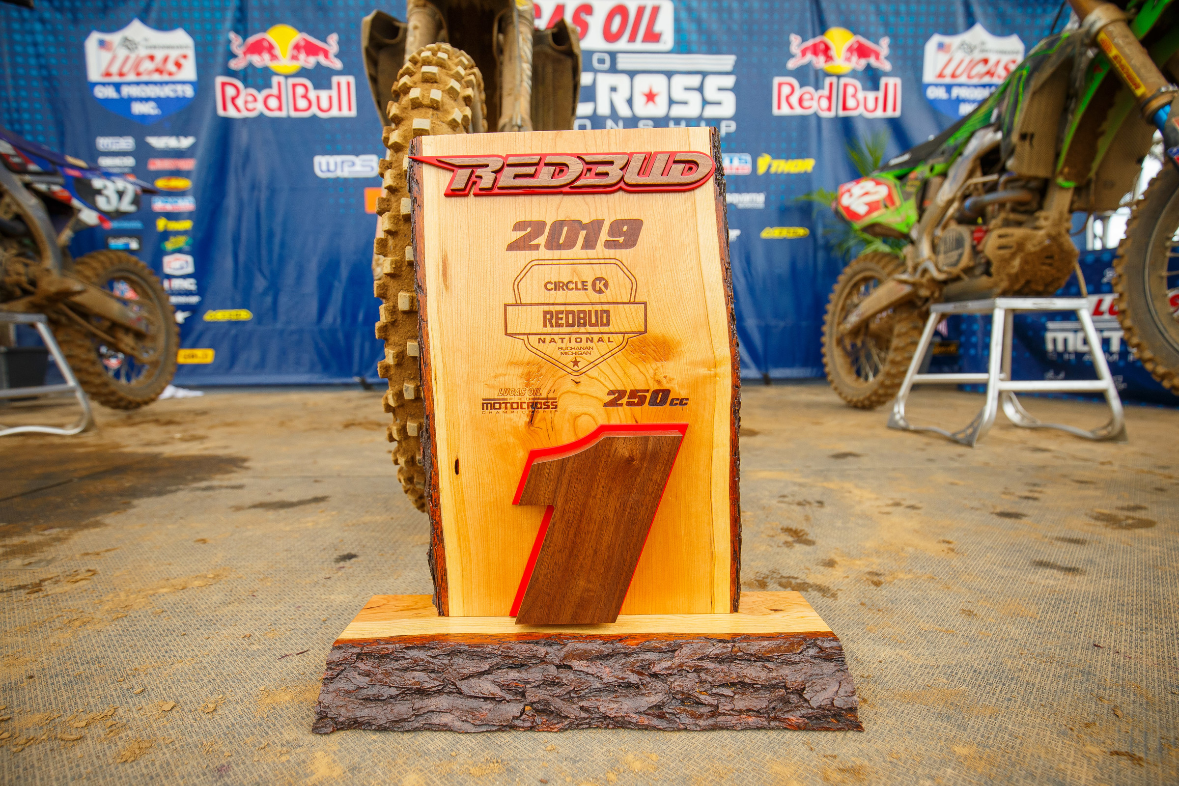 07_Podium_JK_MX19_RedBud_1493