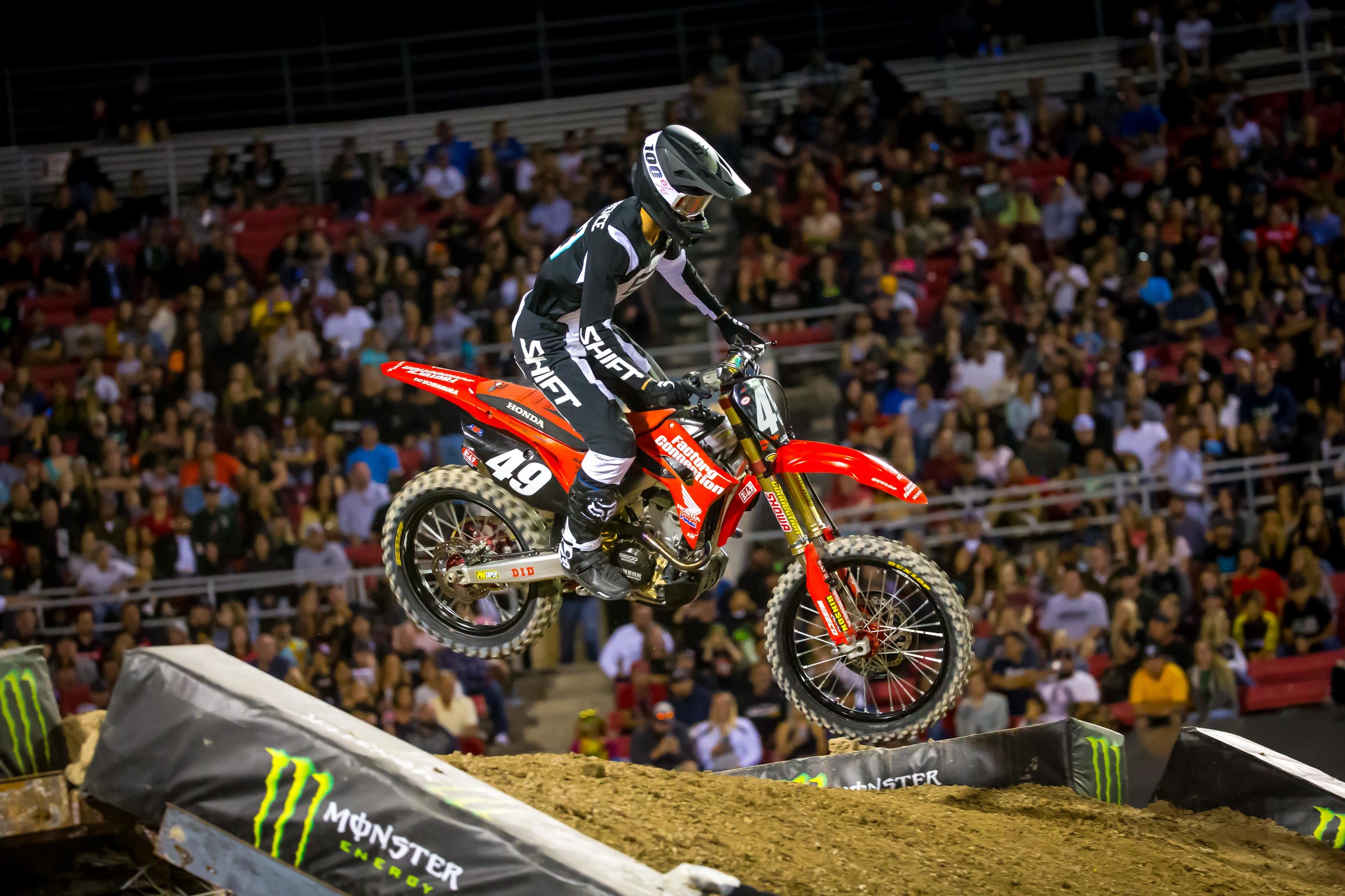 Jett Lawrence racing the 250 Futures class at the 2019 Monster Energy Cup.