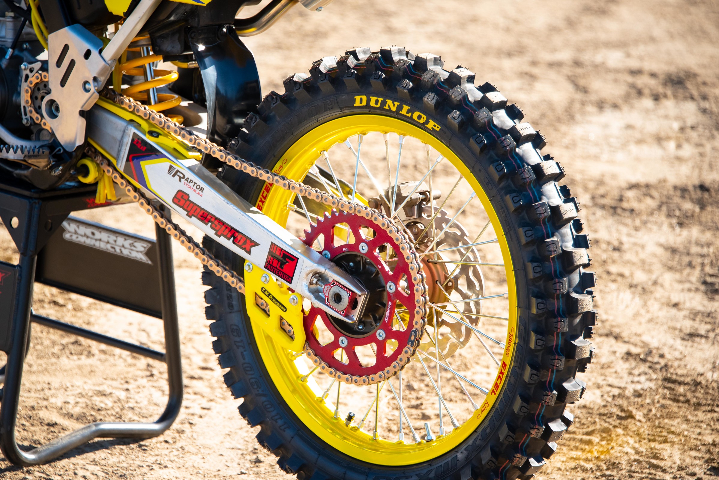 Racer X Films: 2003 Suzuki RM250 Garage Build - Racer X