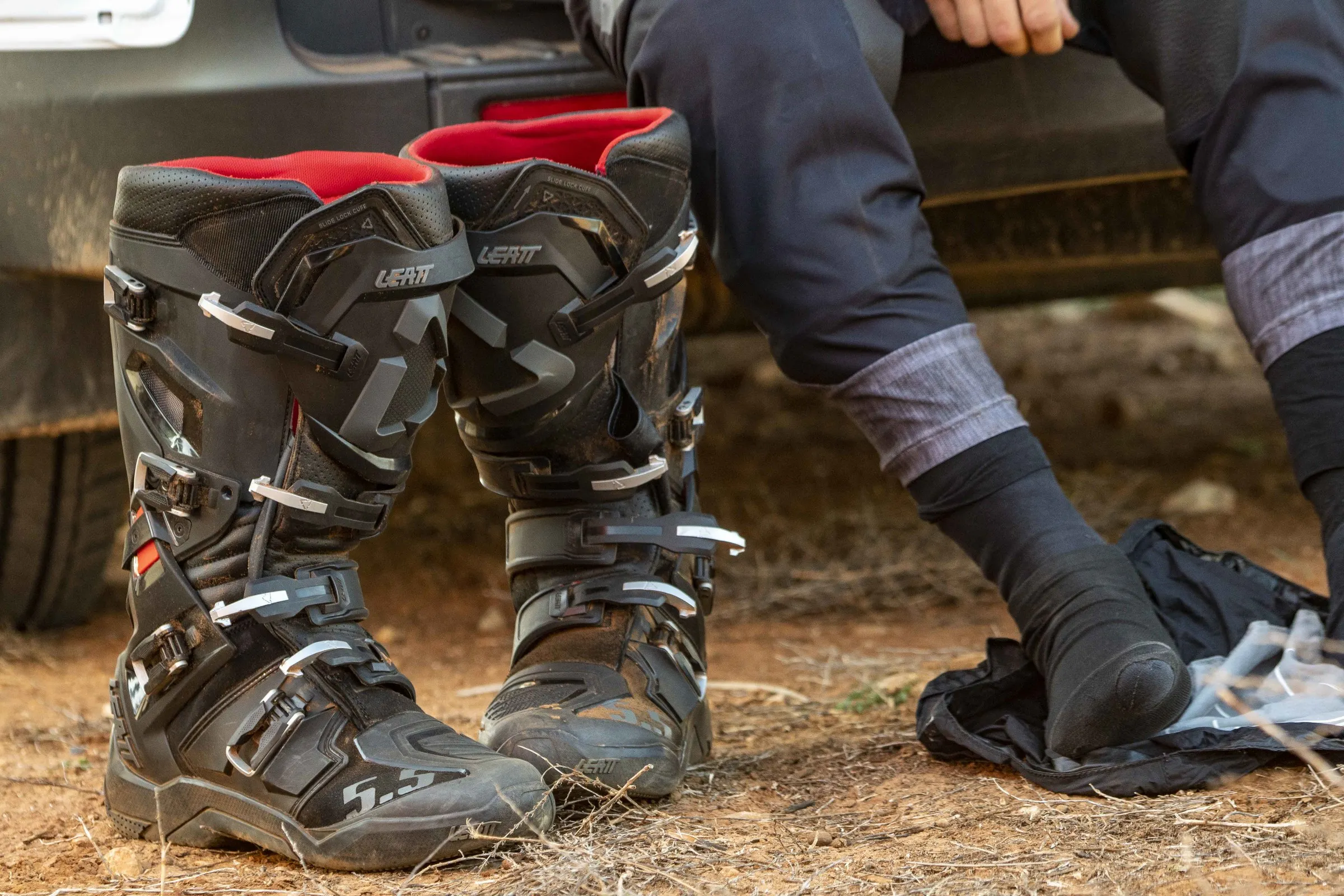 Leatt Releases Moto 5.5 FlexLock Boots