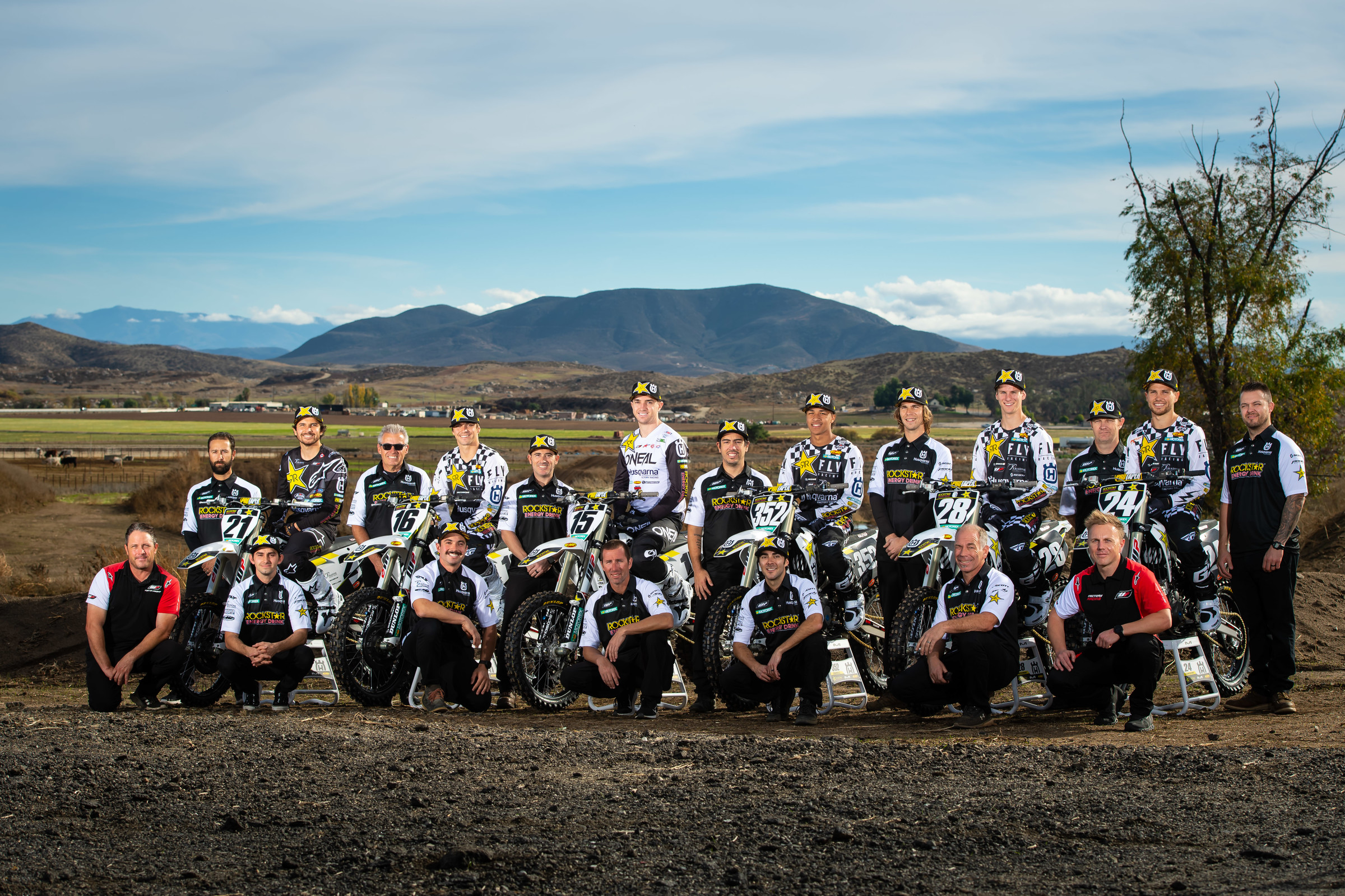 66786_HQV_Supercross_2020_Team_13