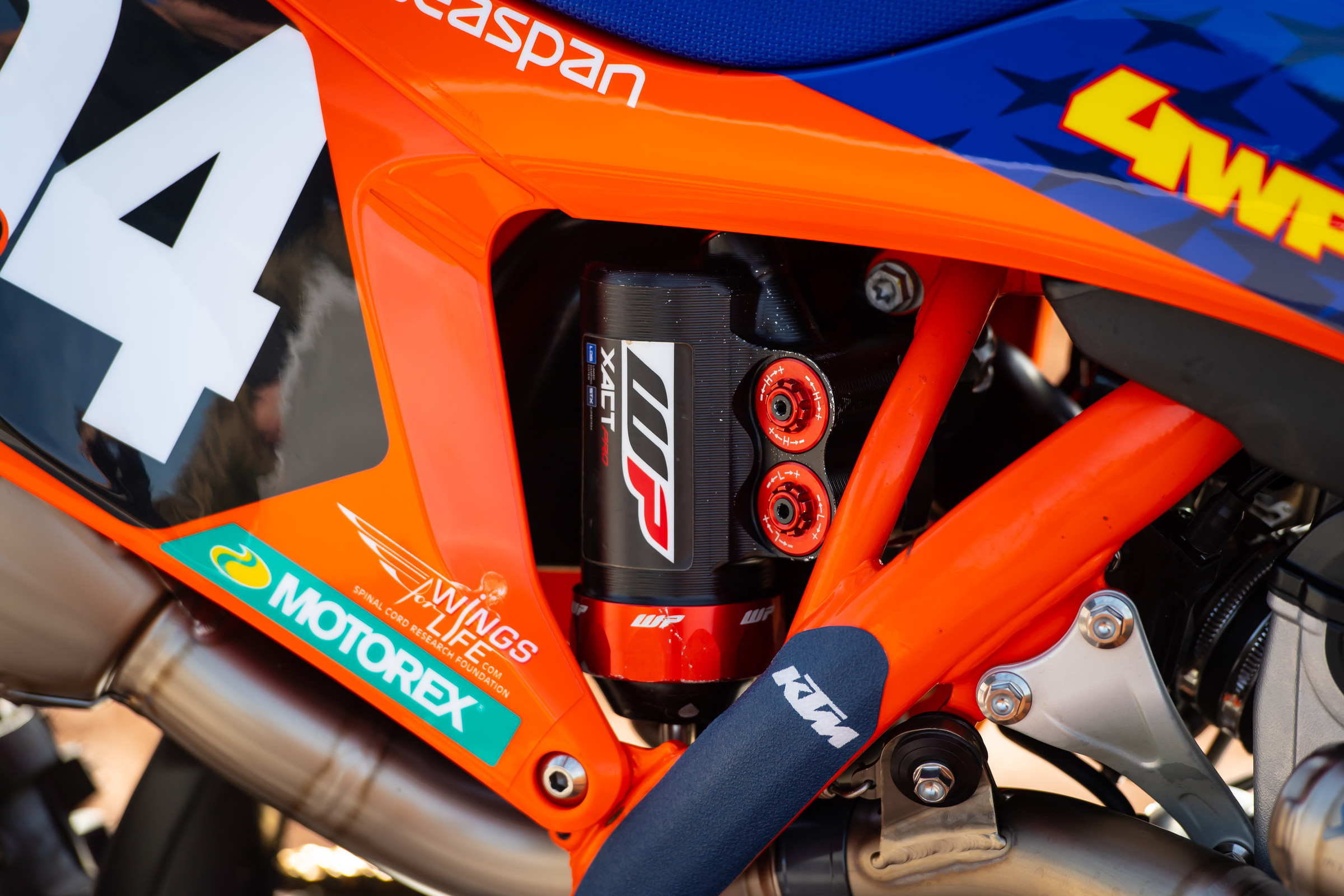 326012_TLD_KTM_SX_2020_Bike_Detail_1