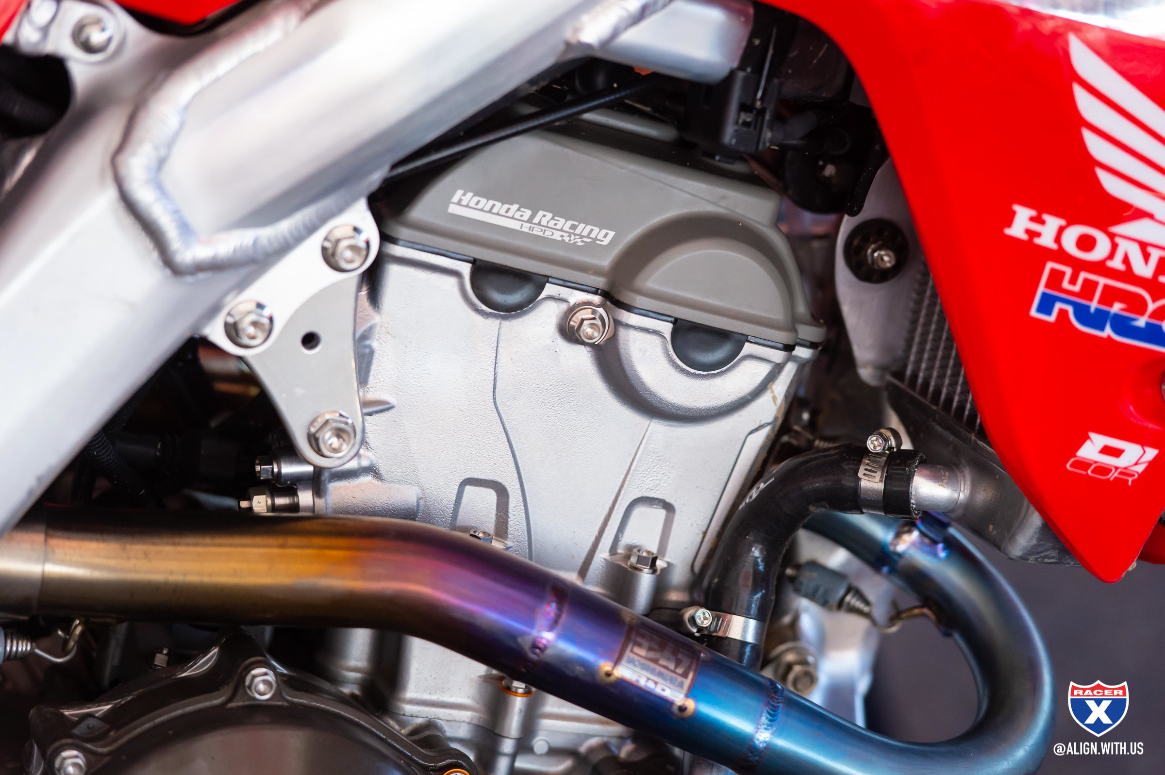 ALIGN_MEDIA_x_RACER_X_2020_A1_027