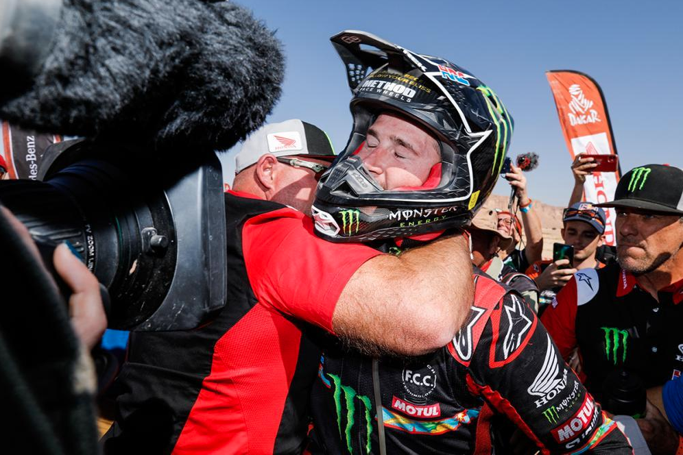 Brabec and the Monster Energy Honda team celebrating.