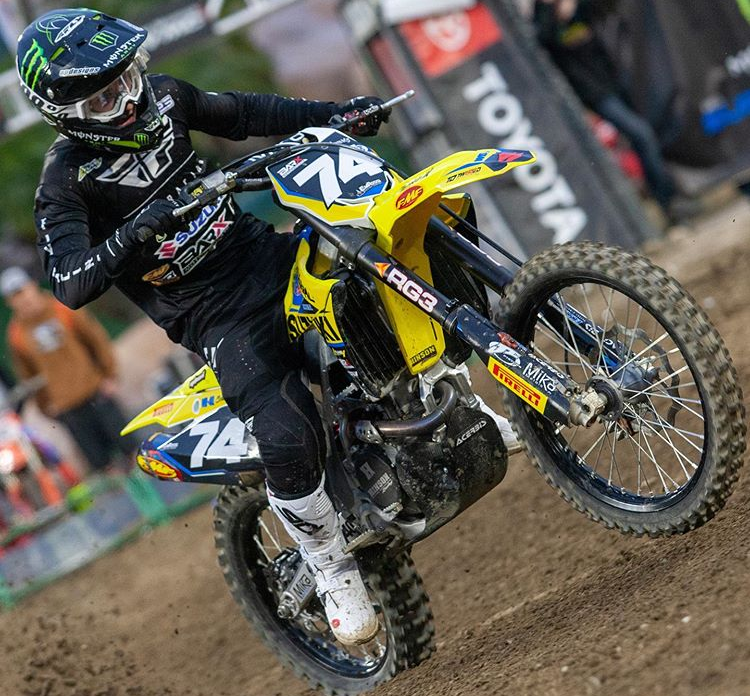 Dilan Schwartz is your 250 Futures Class champion in Anaheim.