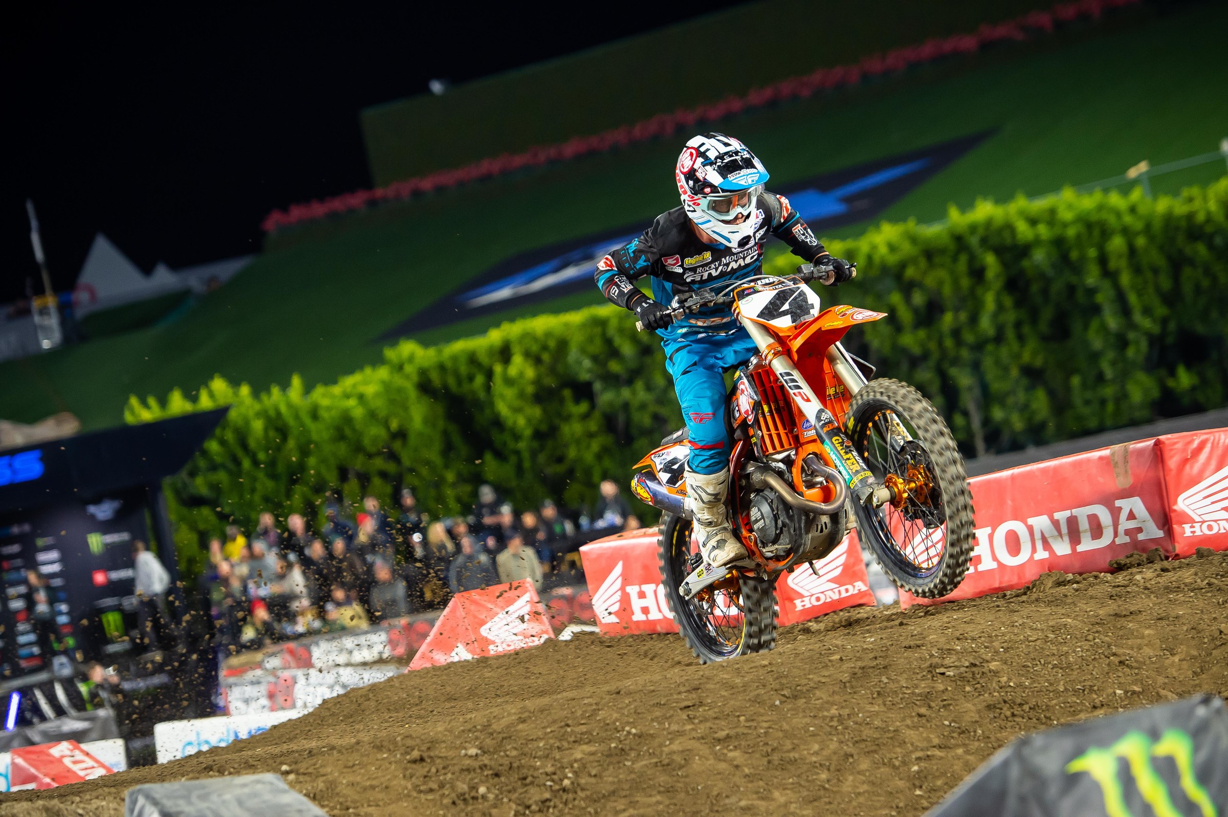 Baggett won Glendale last year and nearly took the lead at Anaheim 2 before a crash.