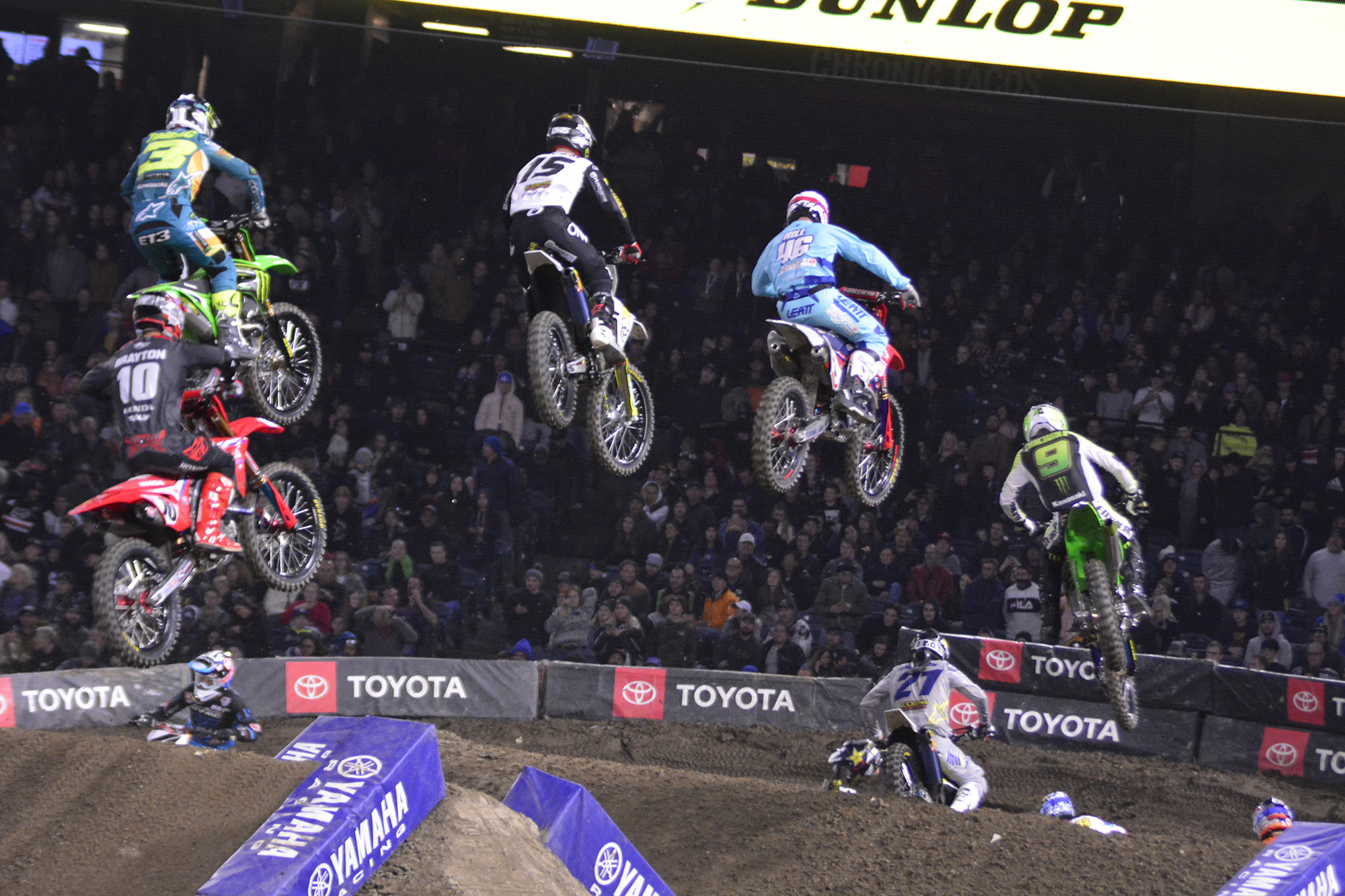 Tomac charging through the pack.