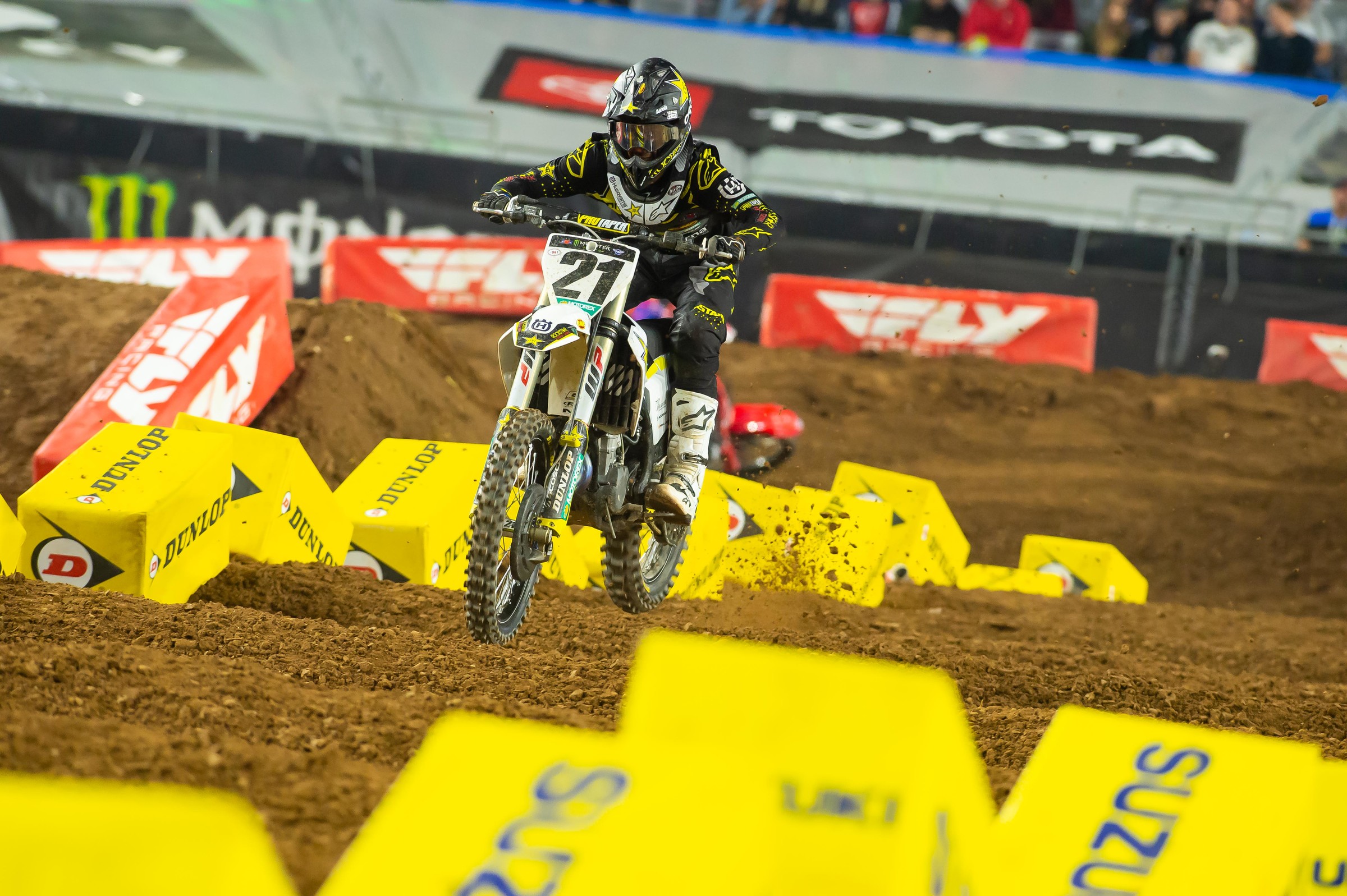 Jason Anderson blitzing the whoops at Glendale.
