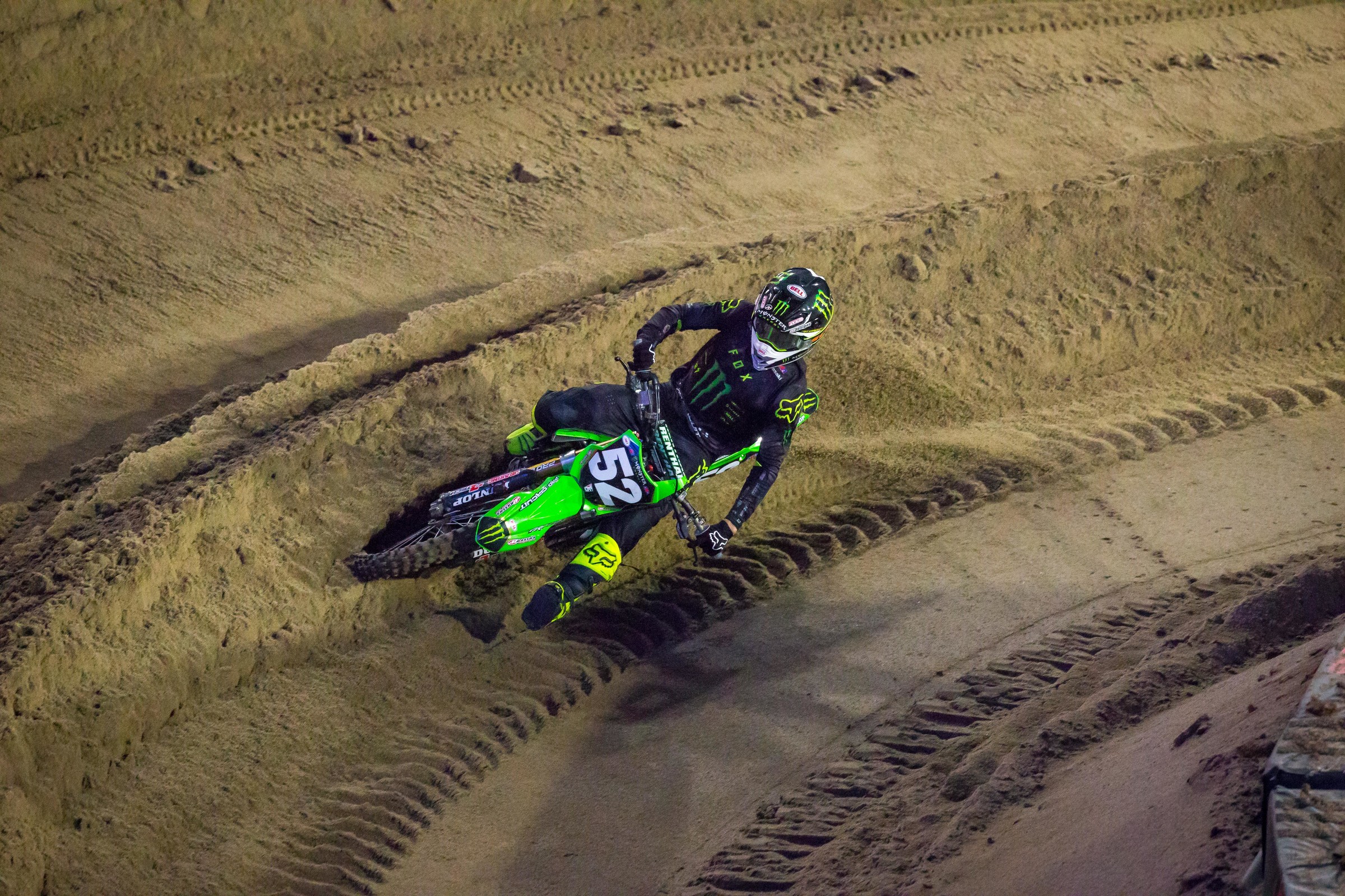 The inside line in the sand proved to be the more popular line of the night, as Austin Forkner demonstrates here.