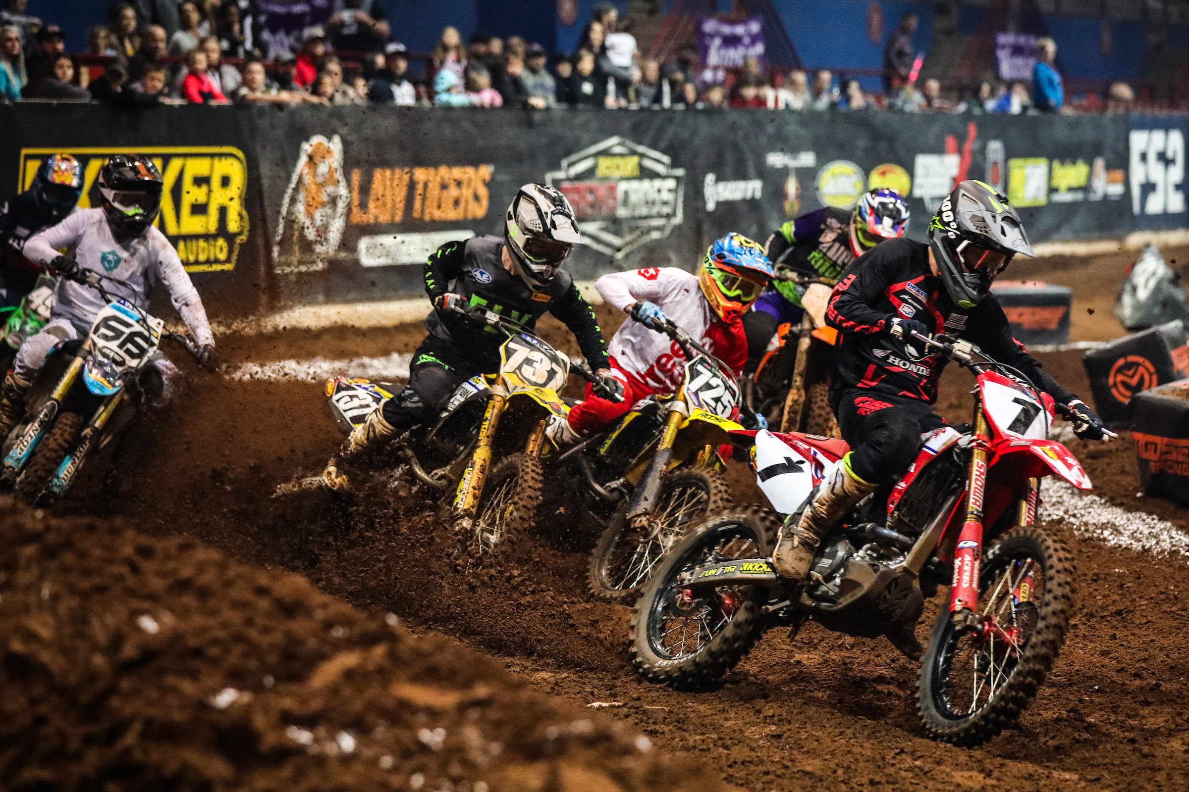 The 450 Pro Main class in Round 5 was a tight battle.