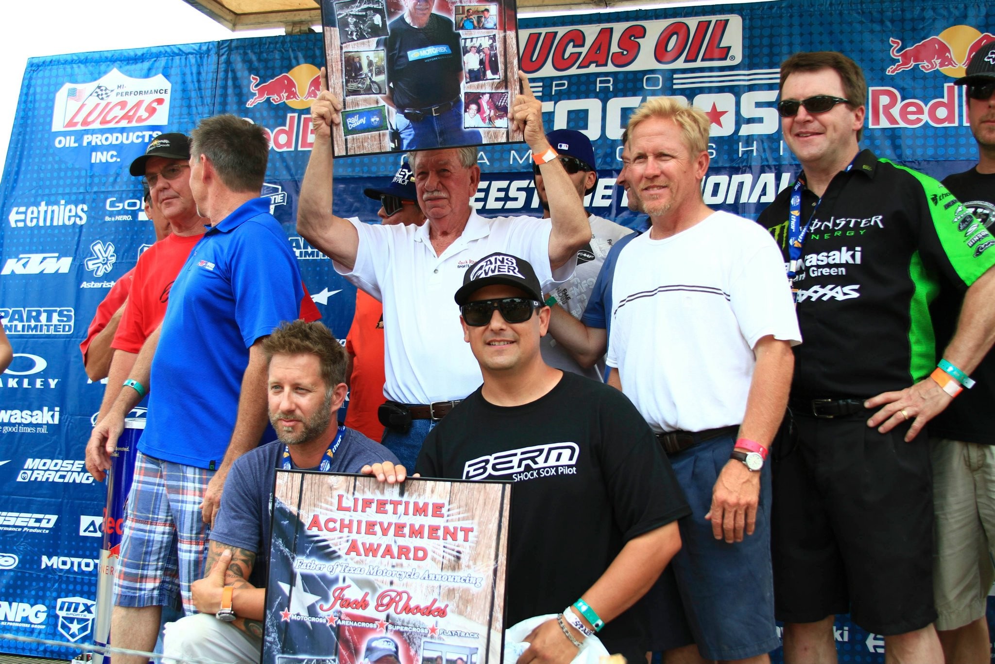 Jack Rhodes receiving his Lifetime Achievement Award at the 2012 Freestone National.