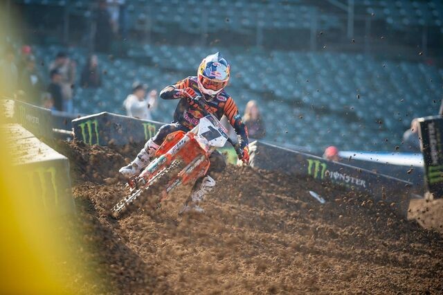 Cooper Webb won in Oakland last year.