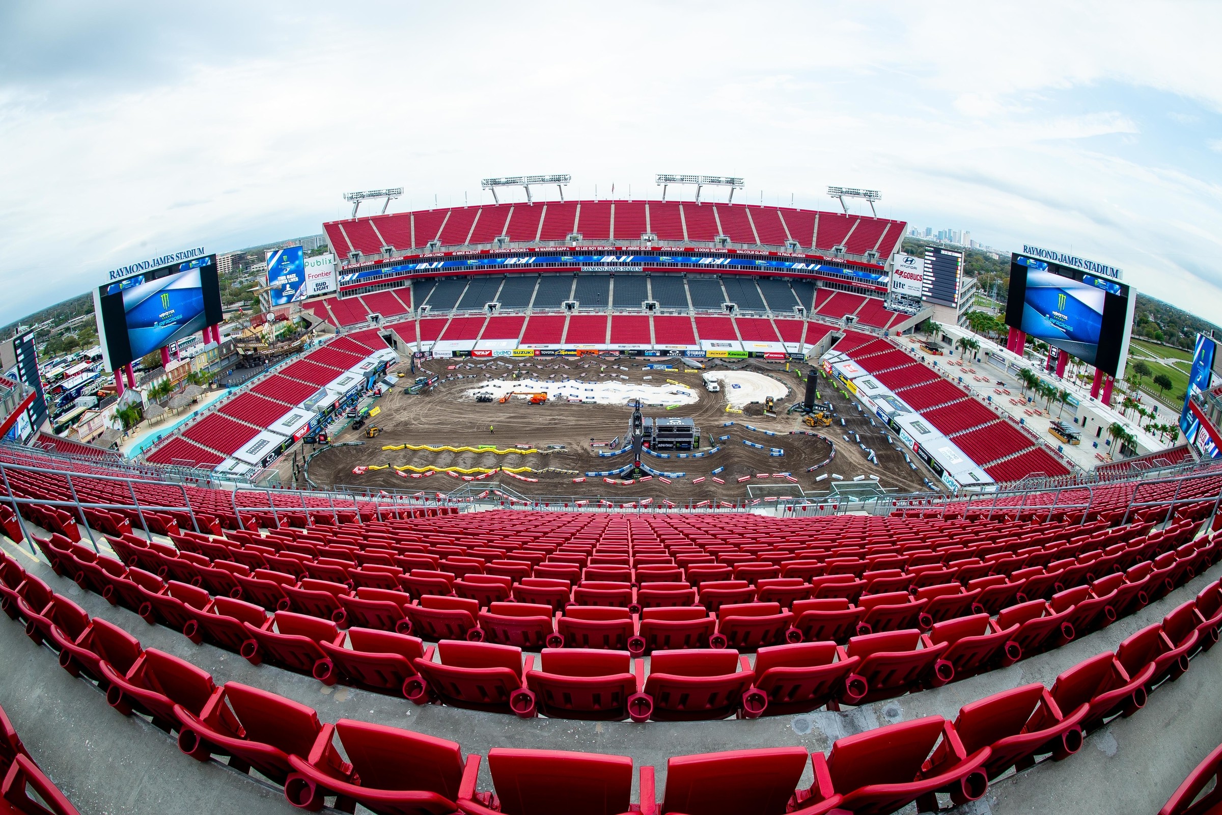 Race Day Feed: Tampa