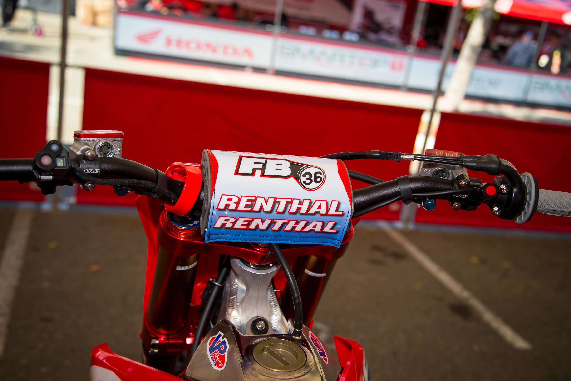 An up close look at Roczen's Honda CRF450R.