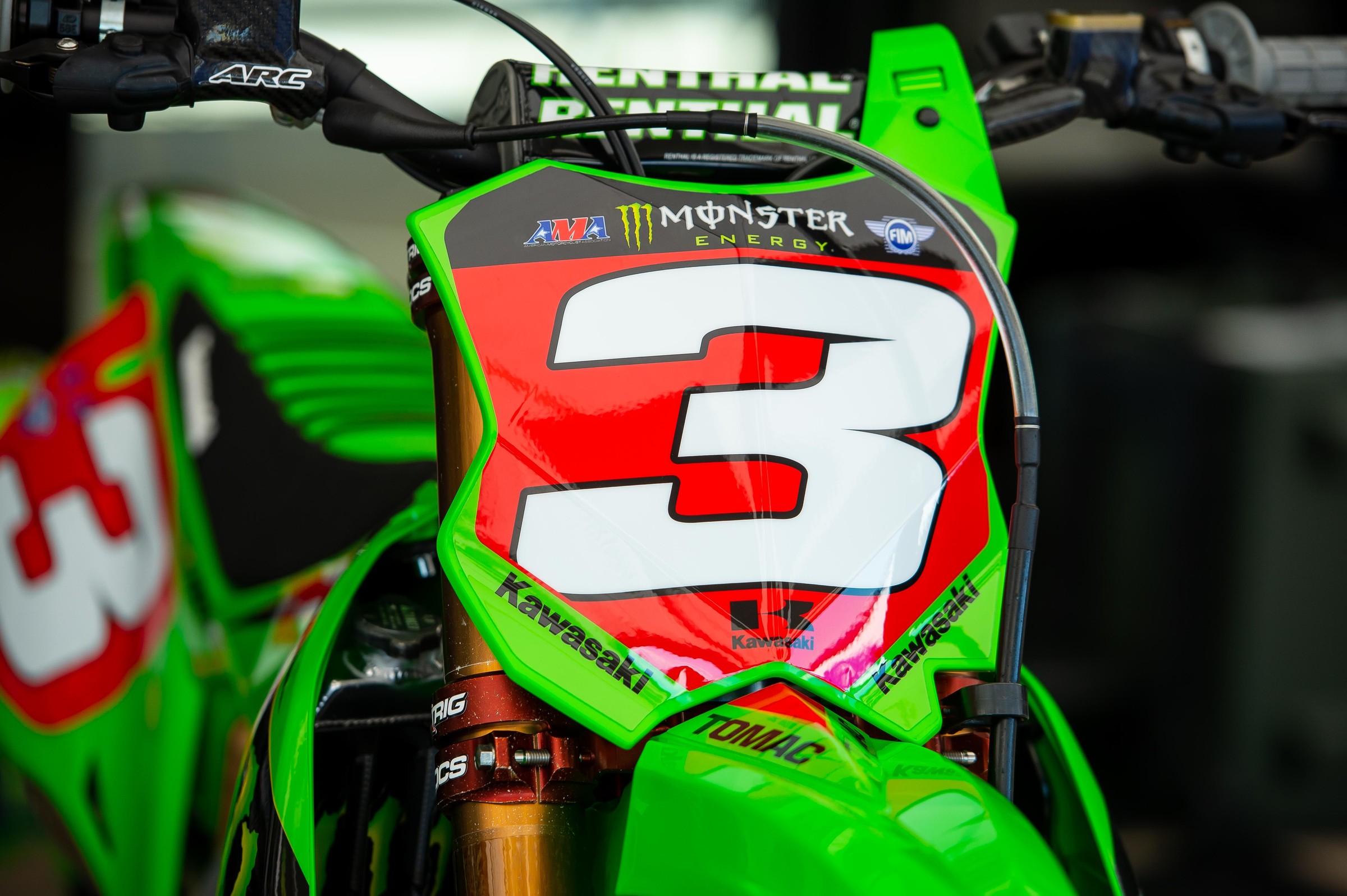 After his win in Tampa, Florida, last weekend, Eli Tomac enters today with the 450SX points lead—four points ahead of Ken Roczen.