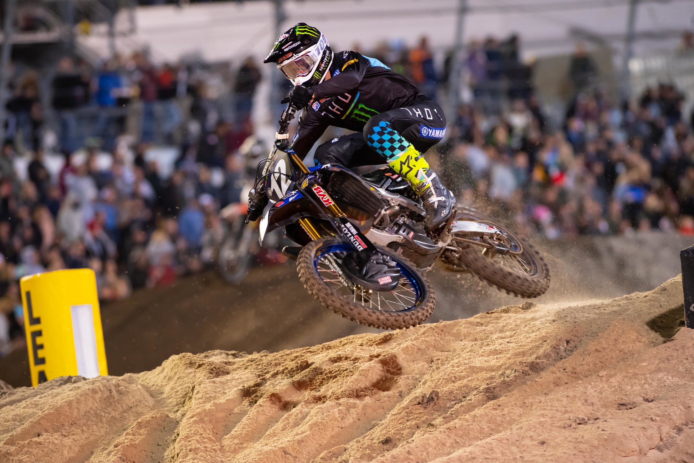 Shane McElrath led Heat 1 wire-to-wire.