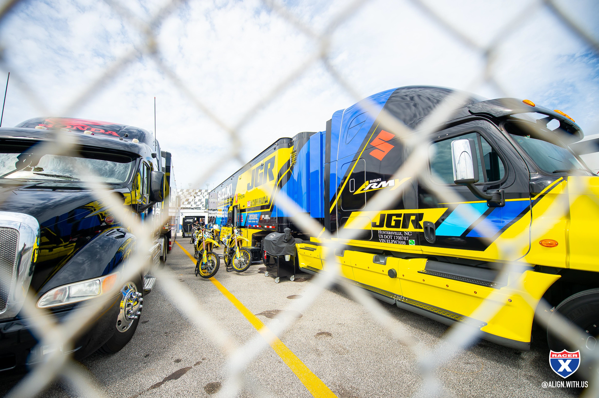 ALIGN_MEDIA_x_RACER_X_DAYTONA_2020_002