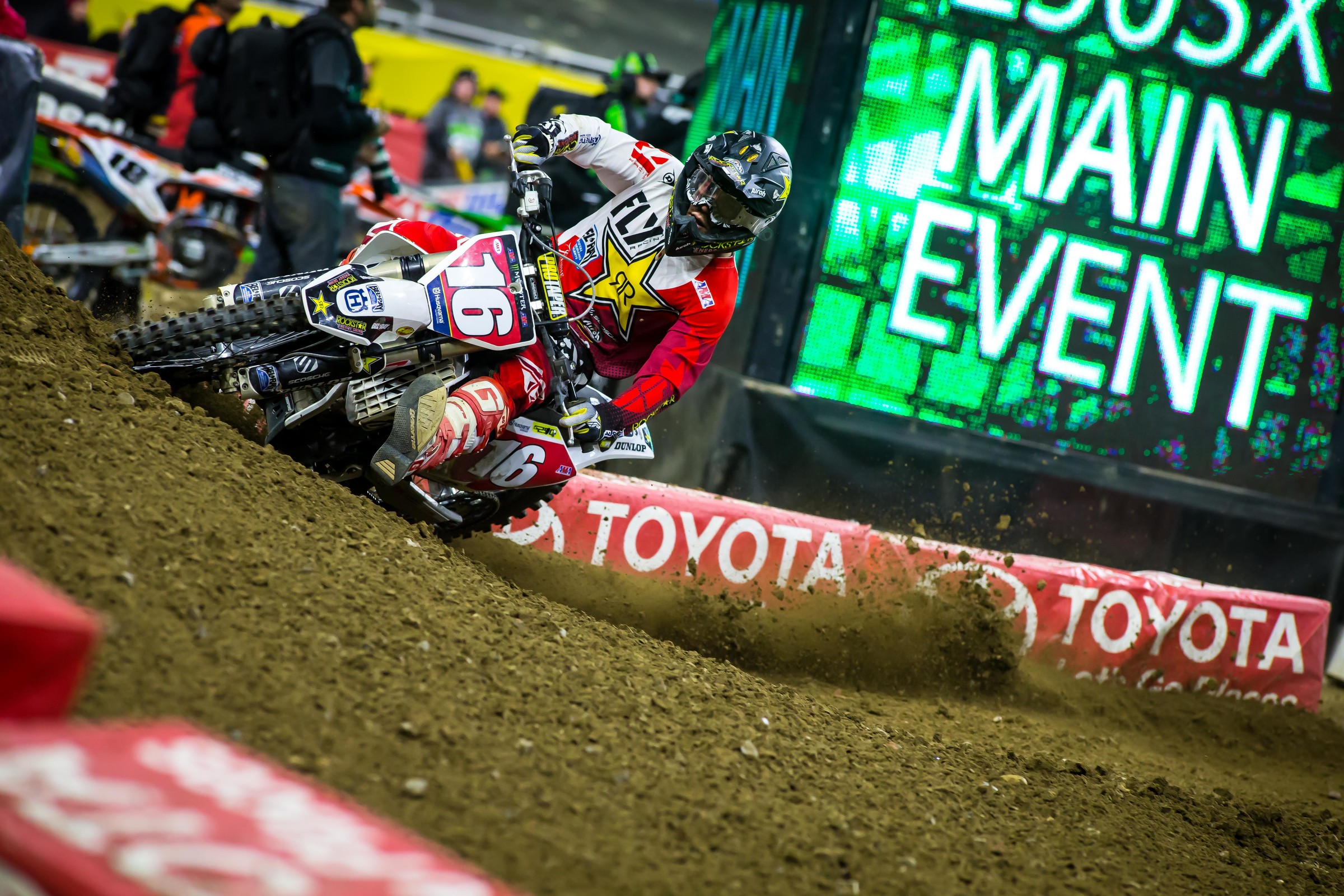 Osborne's 250SX East title hopes were torpedoed when a first-turn crash in Detroit cost him two laps and the points leader's red plate.
