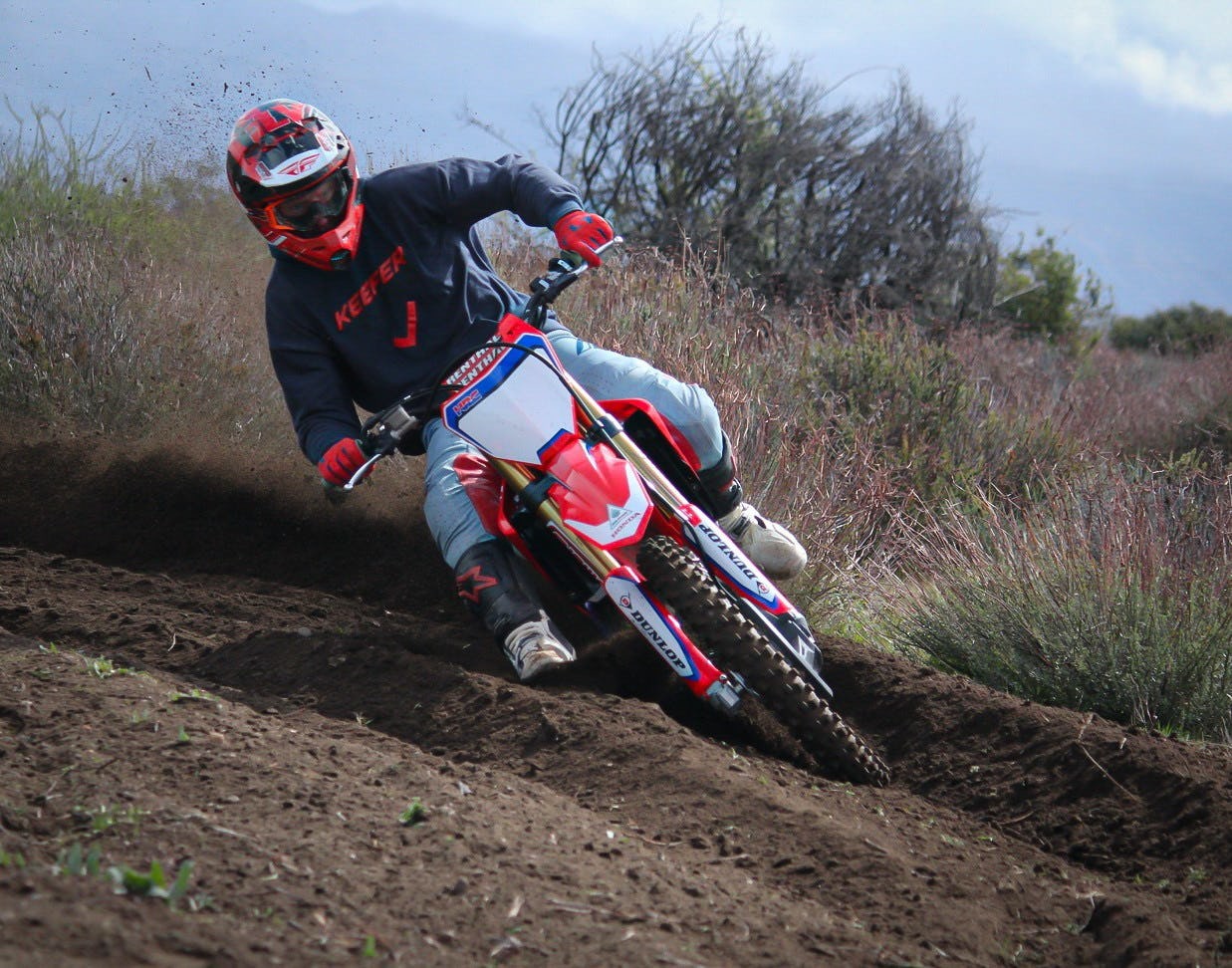 Kris Keefer testing the 2020 Honda CRF450RWE.