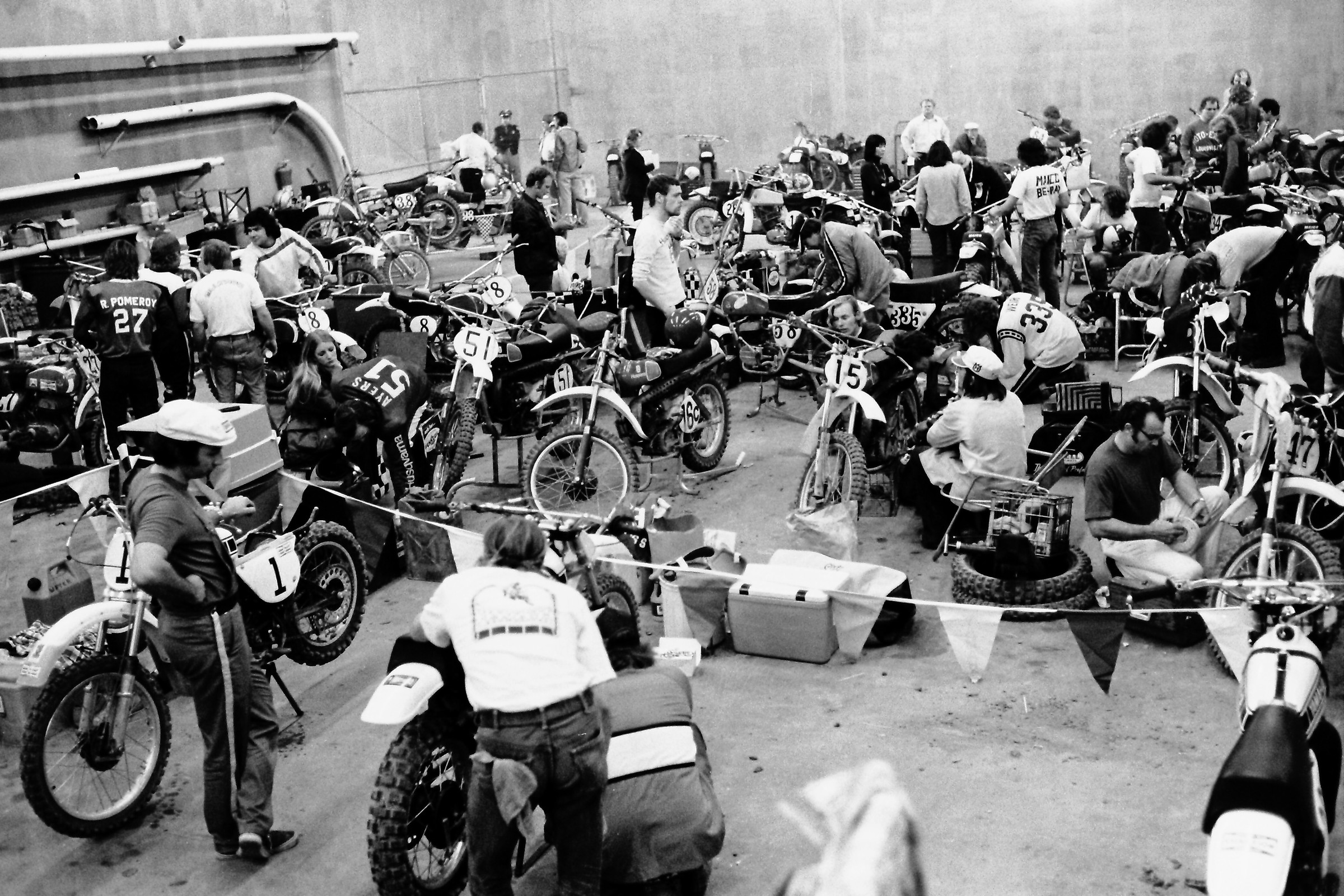 The 1975 Dallas Supercross, before social-distancing was a thing.