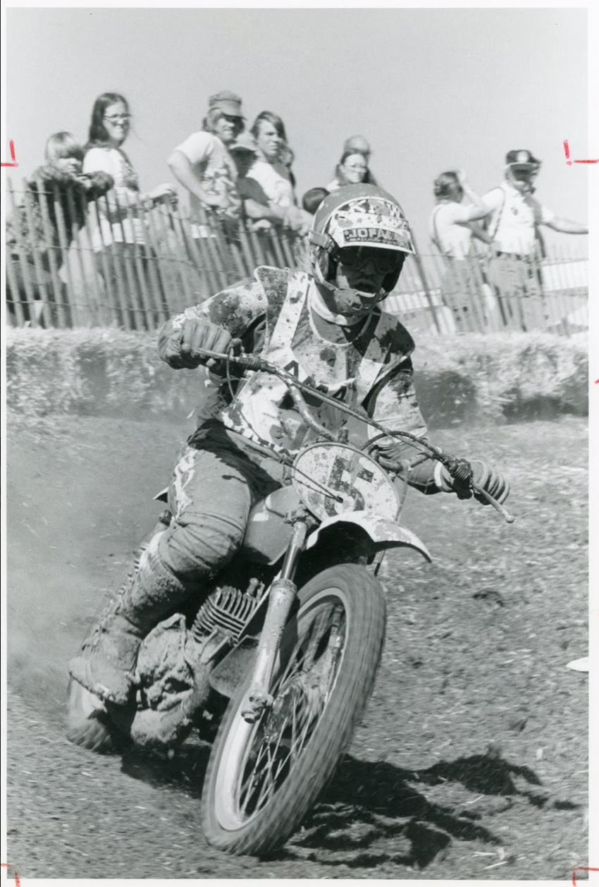 Mark Barnett would became the first amateur star in the AMA to graduate into a professional champion, winning his first of three 125 Pro Motocross titles in 1980 and the AMA Supercross title in 1981.
