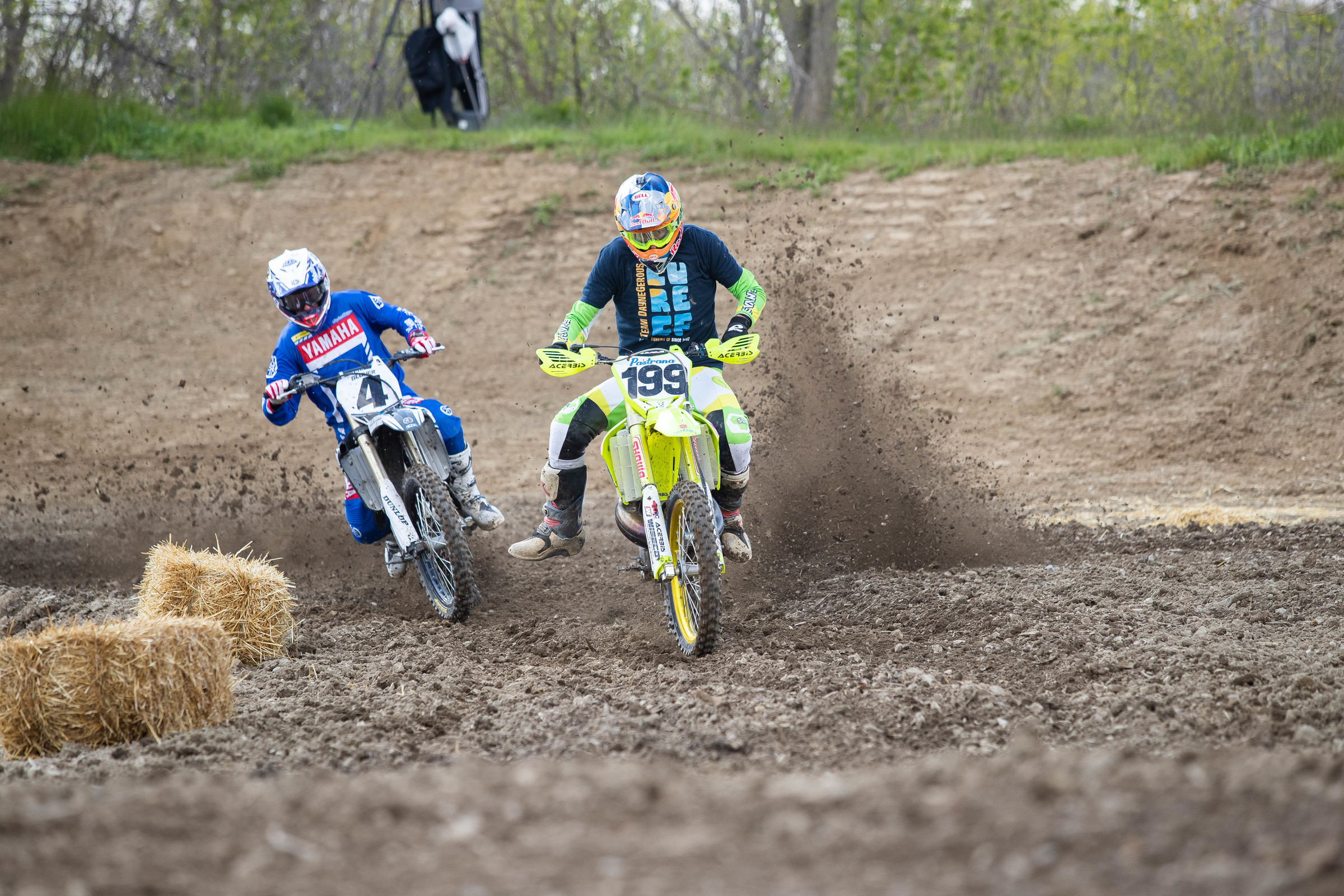 Pastrana on his Suzuki RM-Zilla leads Glover on his 2020 Yamaha YZ450F.