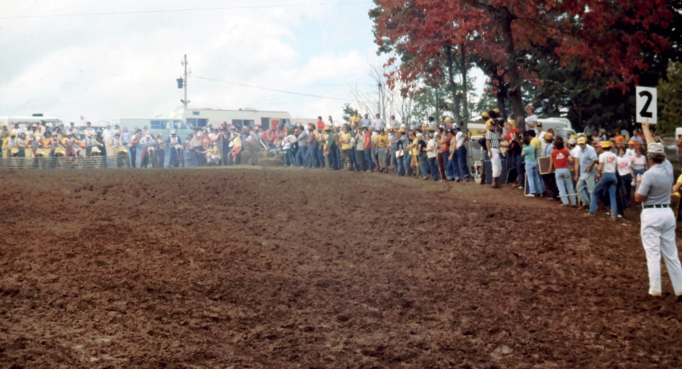 Look closely at the two riders without a gate on the far outside—#37 is Ferrell McCollough and #34 is Troy Bradshaw, the last two picks.