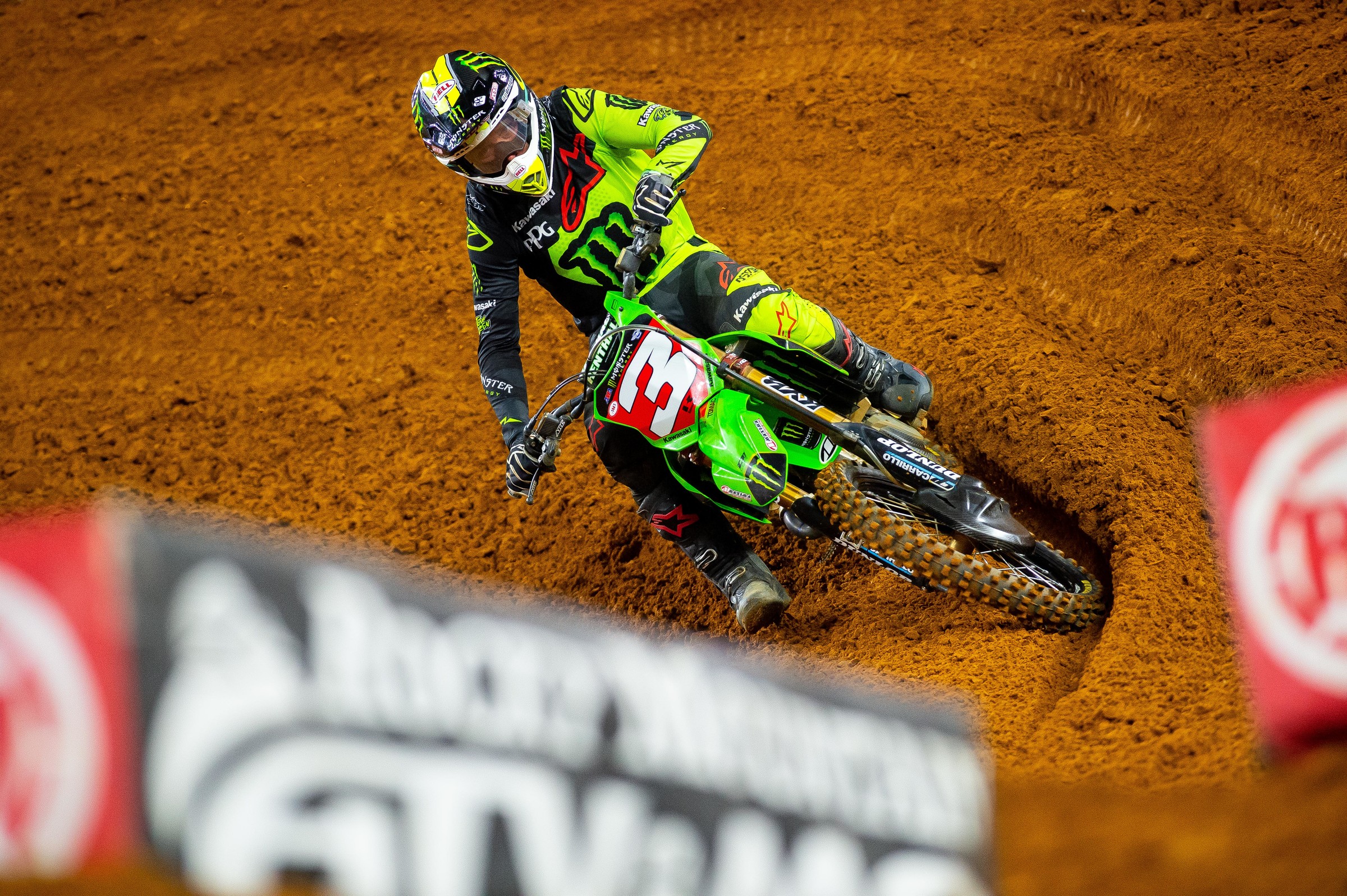 Eli Tomac holds a three point lead in the championship over Ken Roczen.