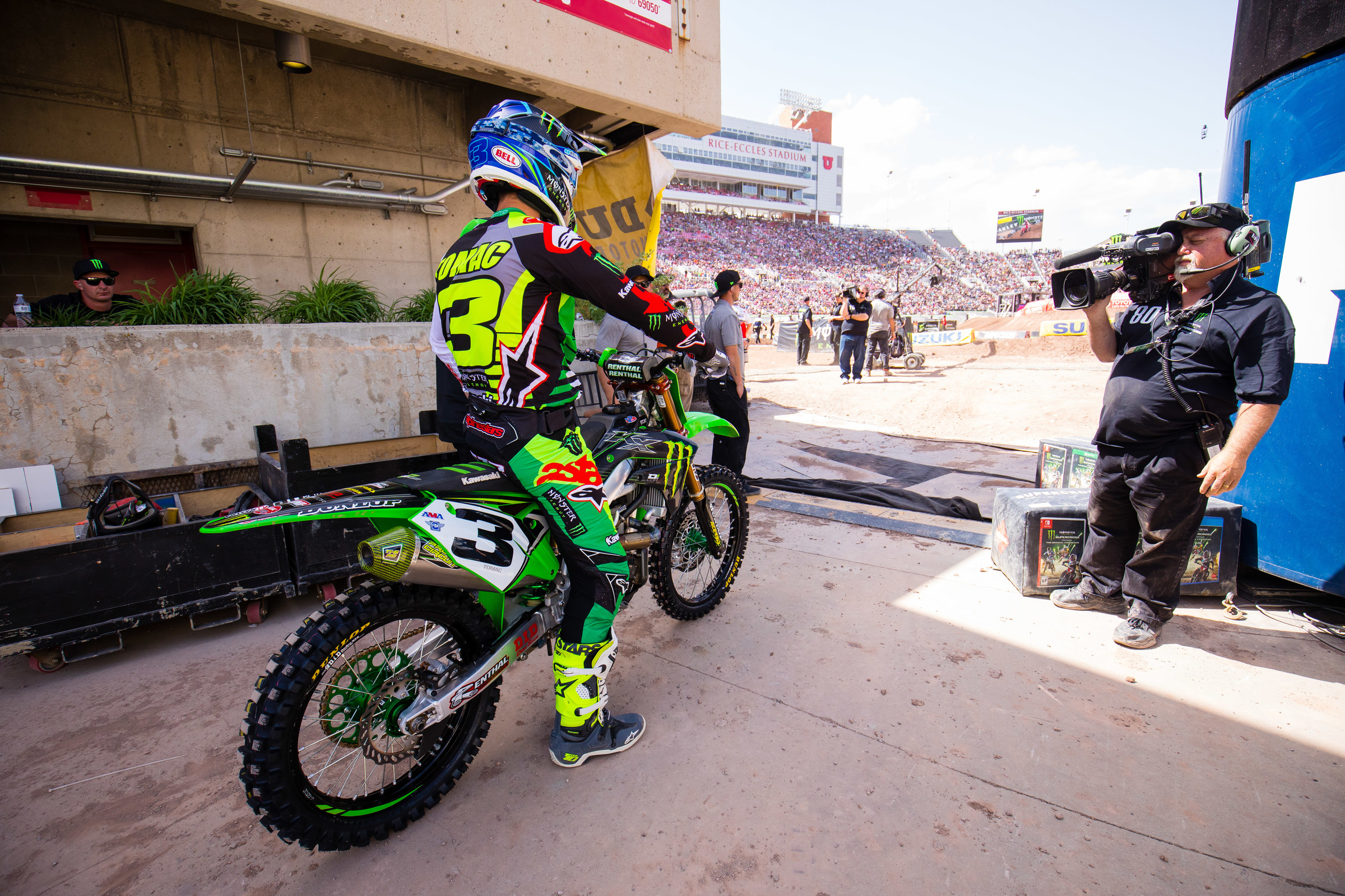 Eli Tomac entering Rice-Eccles Stadium in 2018.