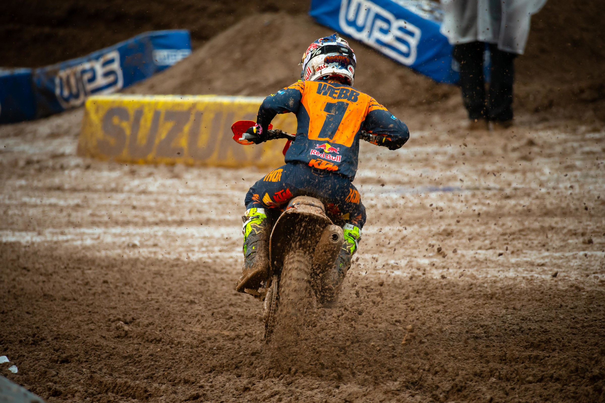 Flat areas are sloppy.