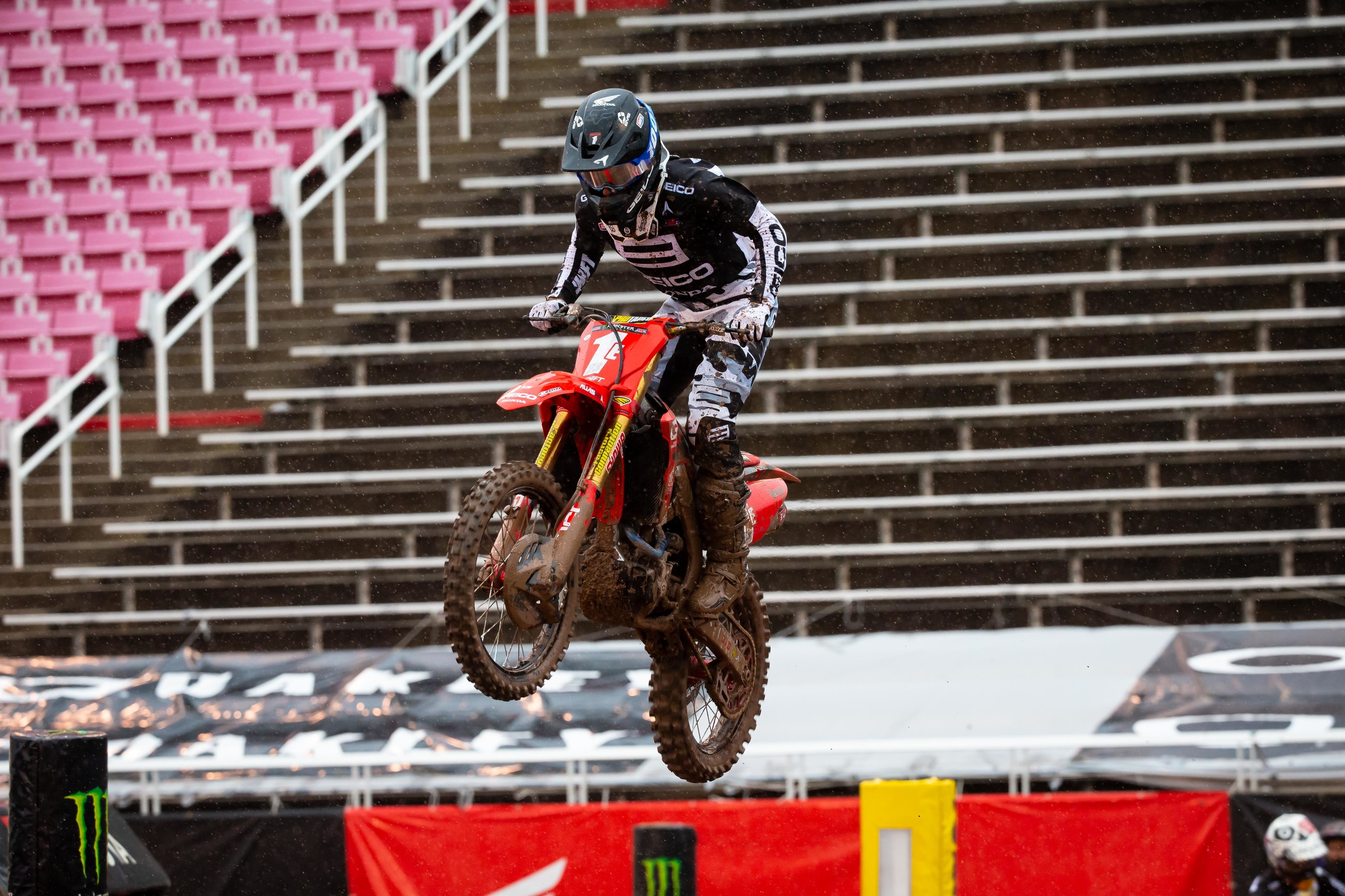 Sexton took his third win of the 2020 championship.