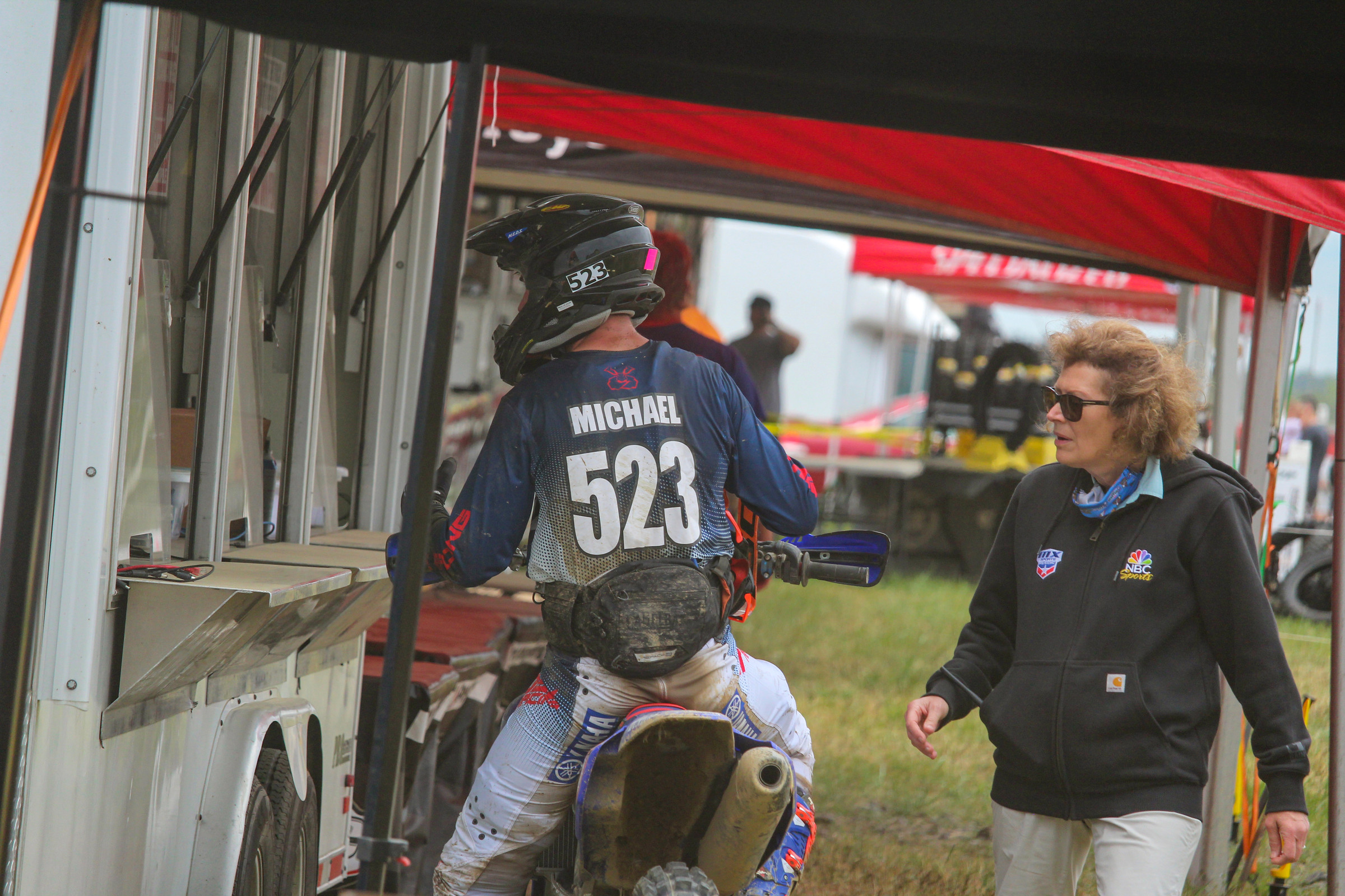 This not usually the kind of pit stop you see at GNCC races but when you suffer a dislocated shoulder, you need to help as soon as you can get it!