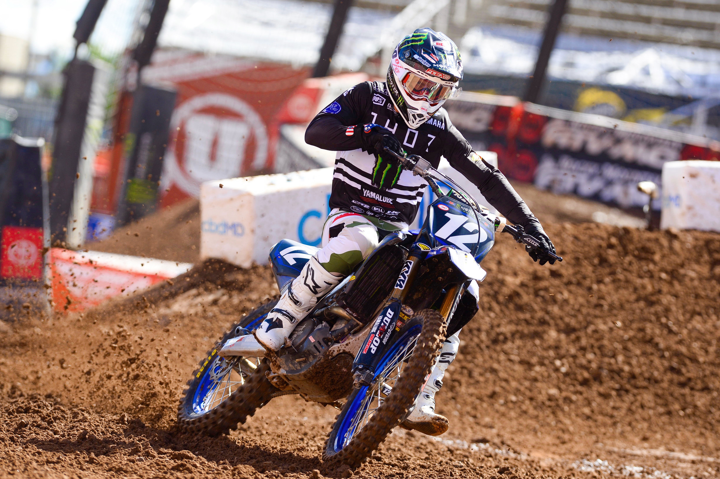 Shane McElrath took the first 250SX heat race of the night.