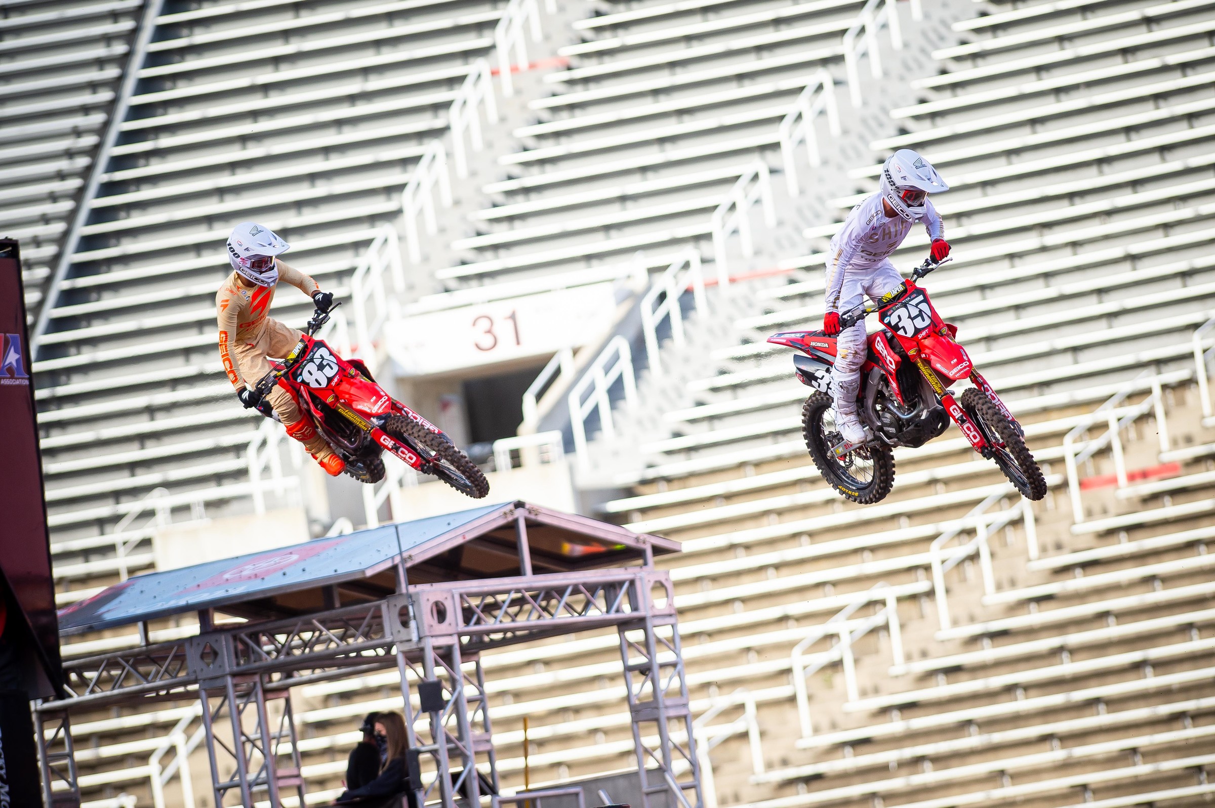 Hunter (#35) ahead of Jett (#83) during the Salt Lake City 5 Supercross 250SX main event last Sunday.