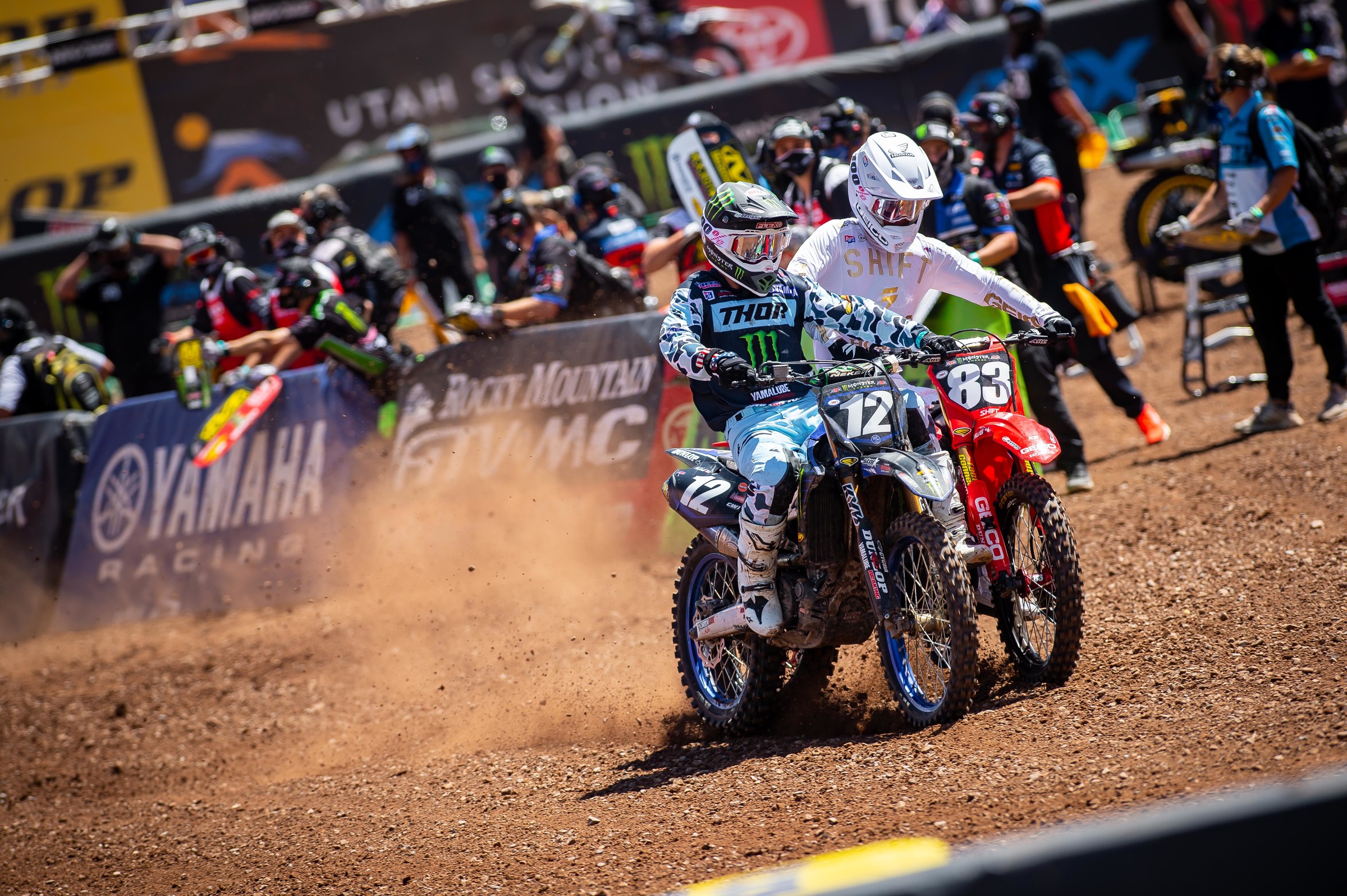 Shane McElrath and Jett Lawrence battling it out in the 250SX main event.