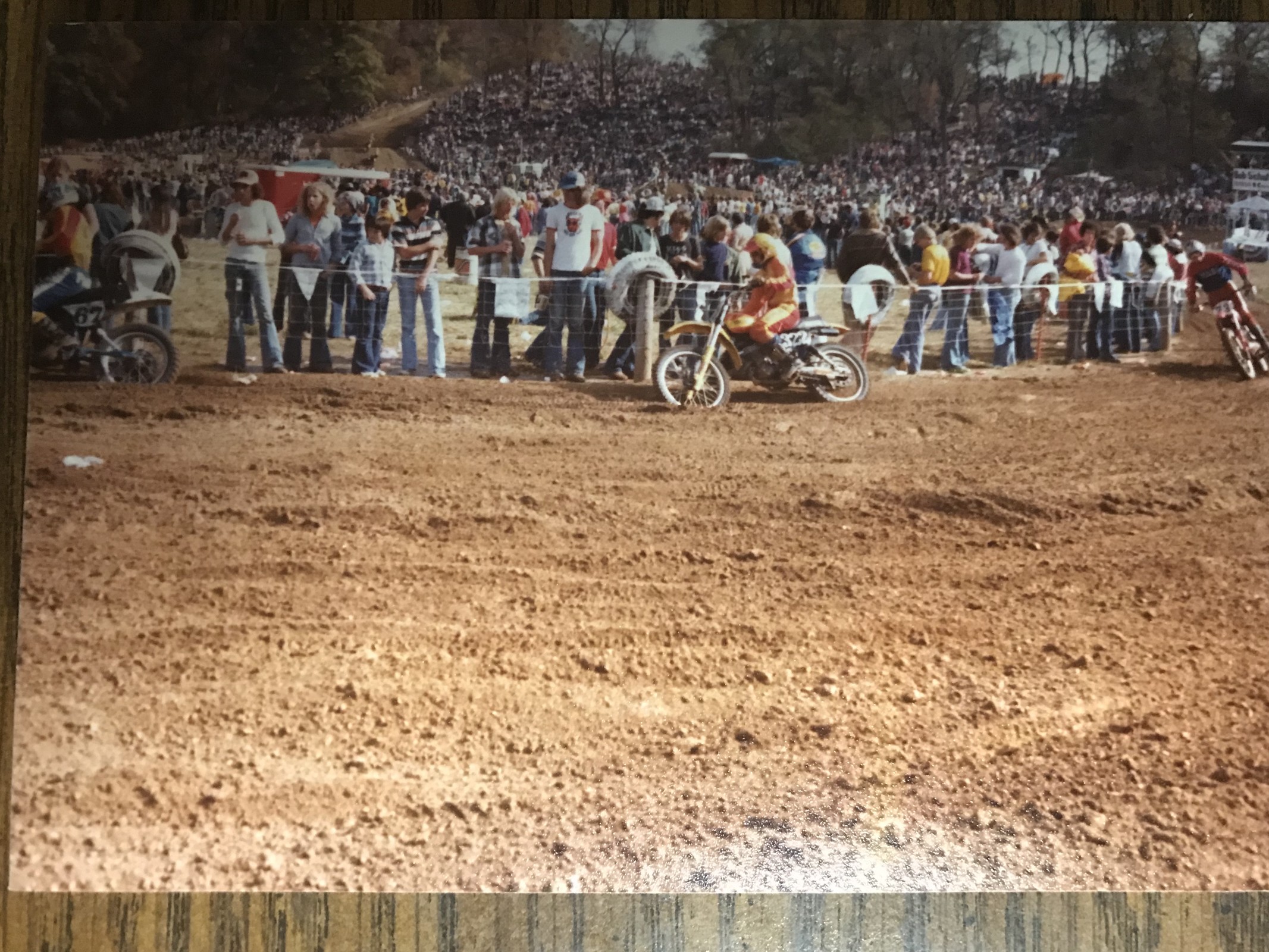 That's Frank Stacy on the far left, a glimpse of the back end of his Sachs motorcycle, with Mark Barnett in the middle on a Fox Racing Suzuki and Gary Jones on his boutique Mexican brand Ammex.